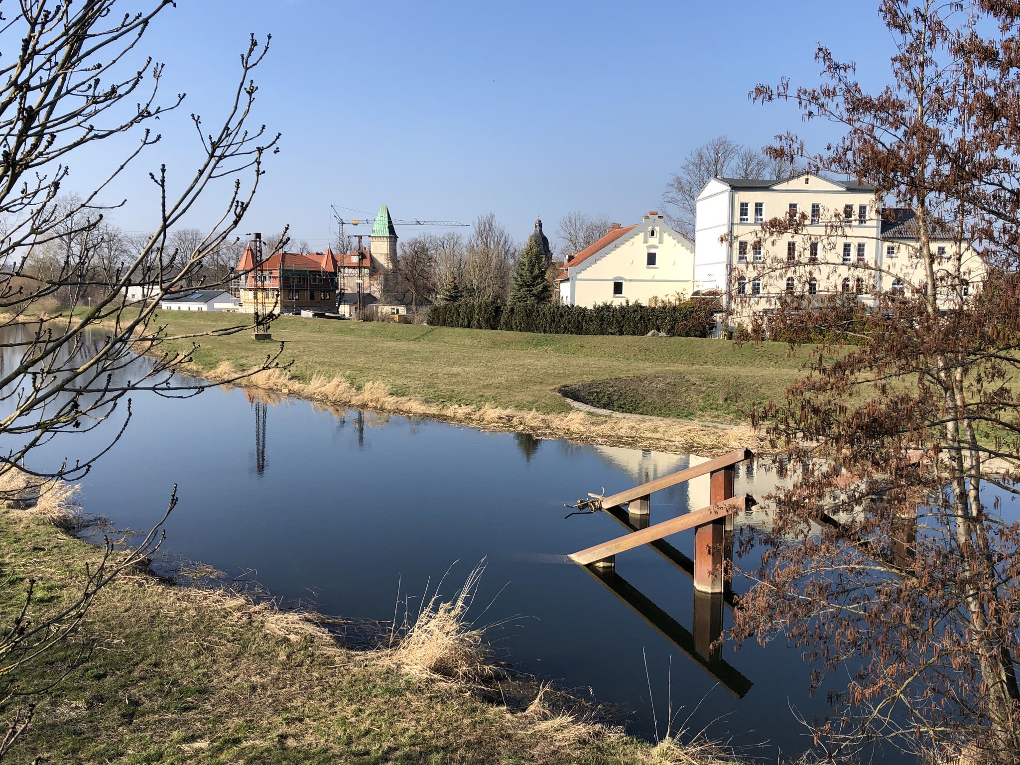 Altengottern mit Blick auf die alte Mühle und das Schloss
