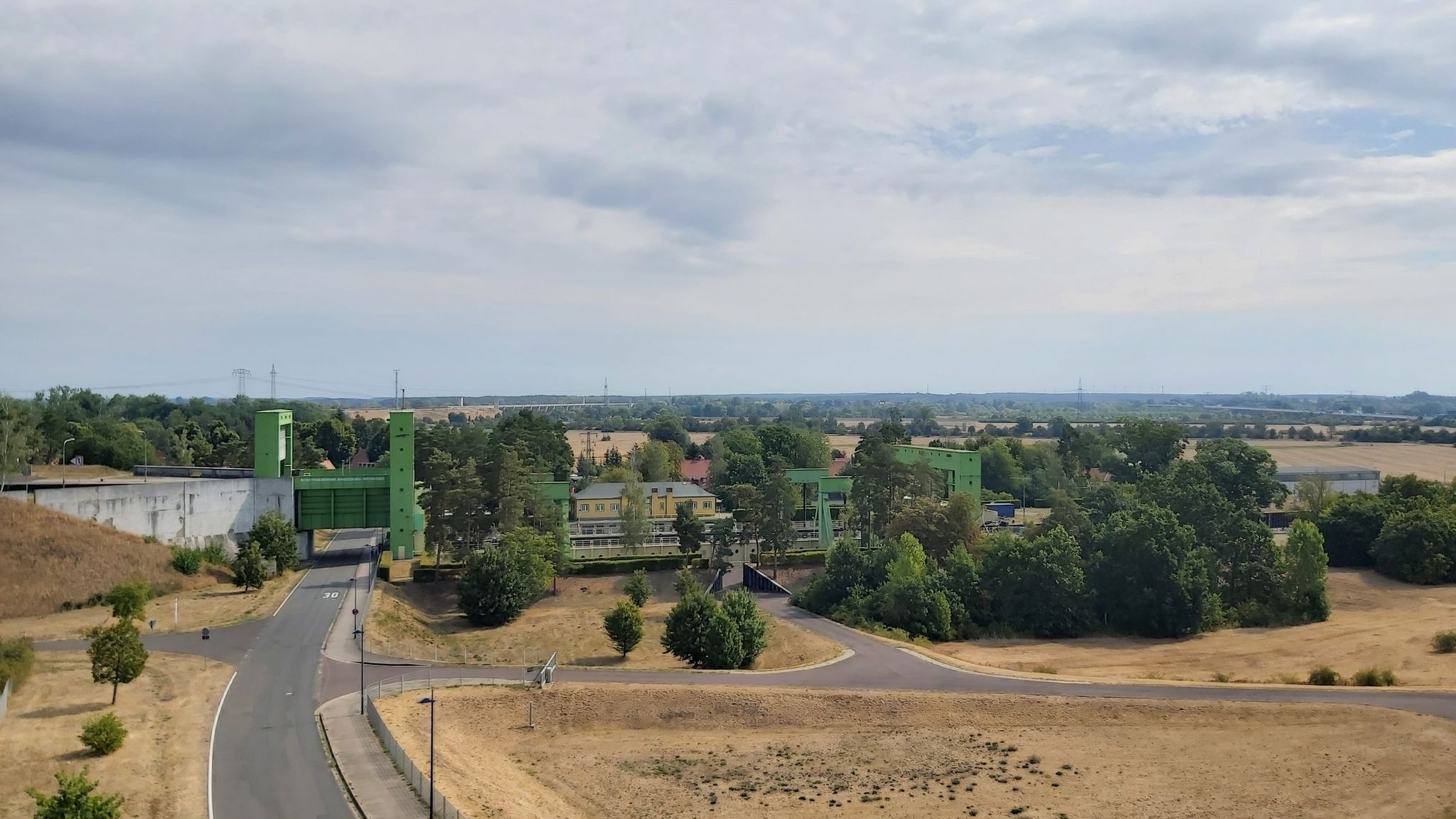 Sicht auf das Schiffshebewerk Rothensee