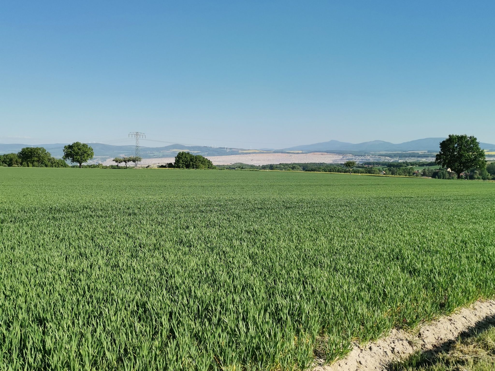 Fernblick in die Grube Turow.