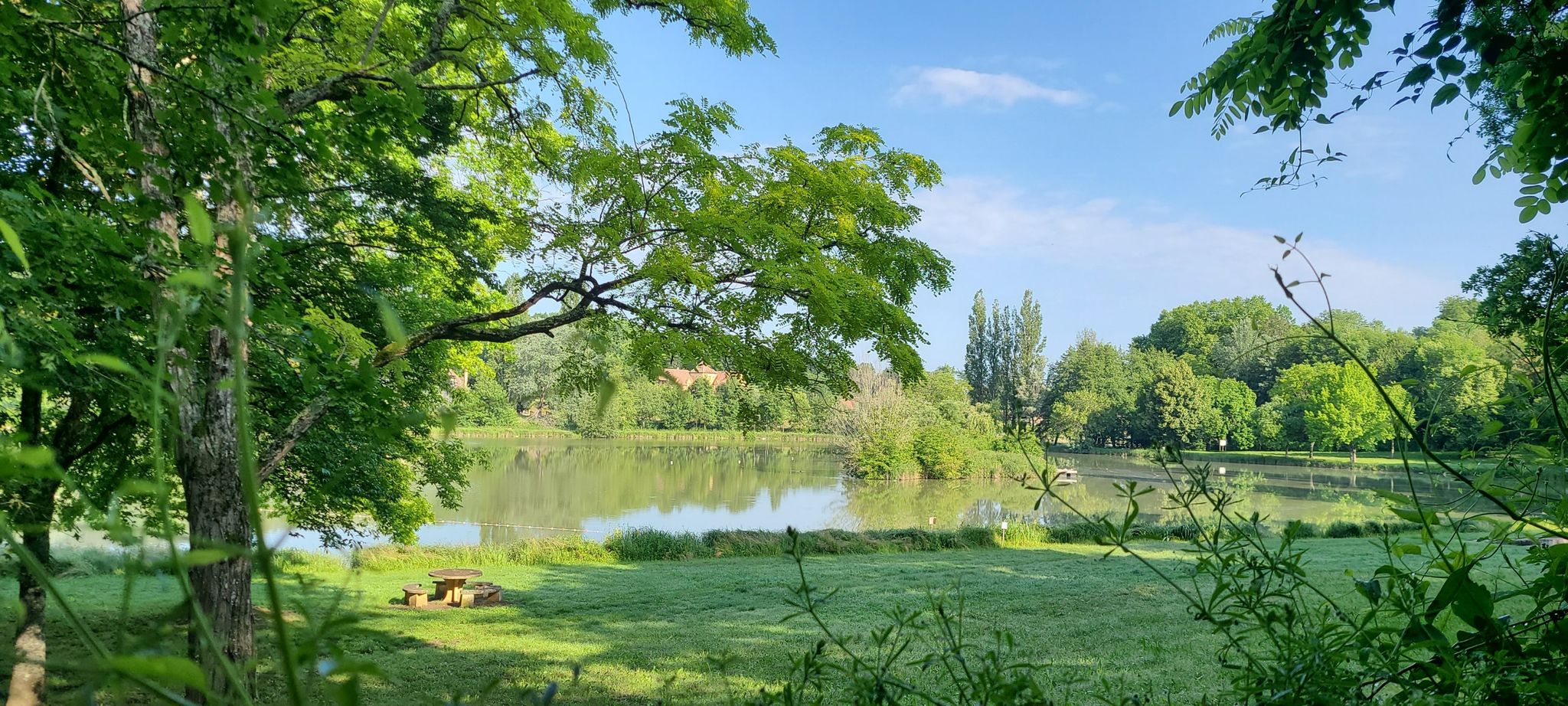 Lac de Lanquais, mooie picknick plaats