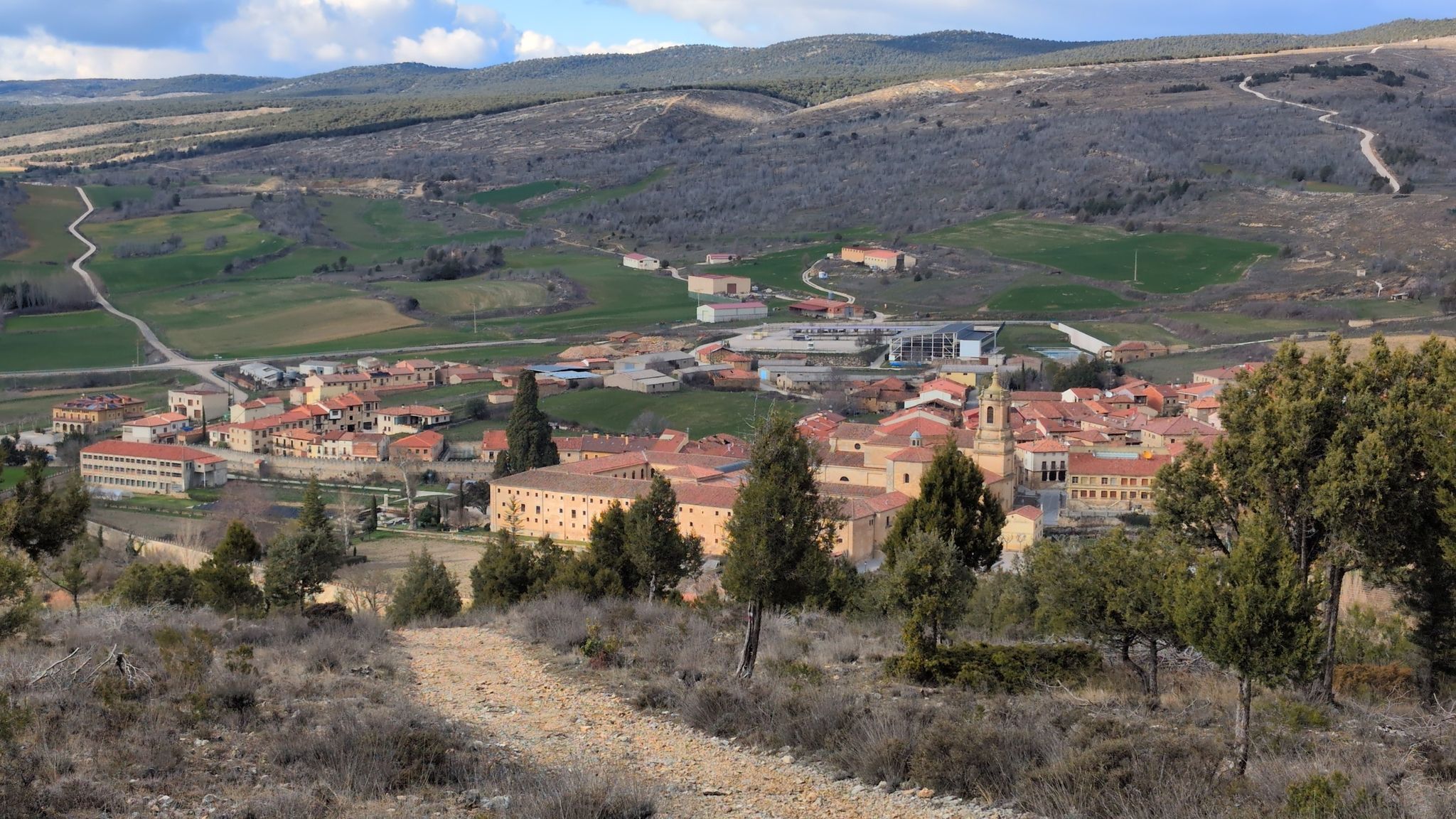 das Kloster und zu Hause