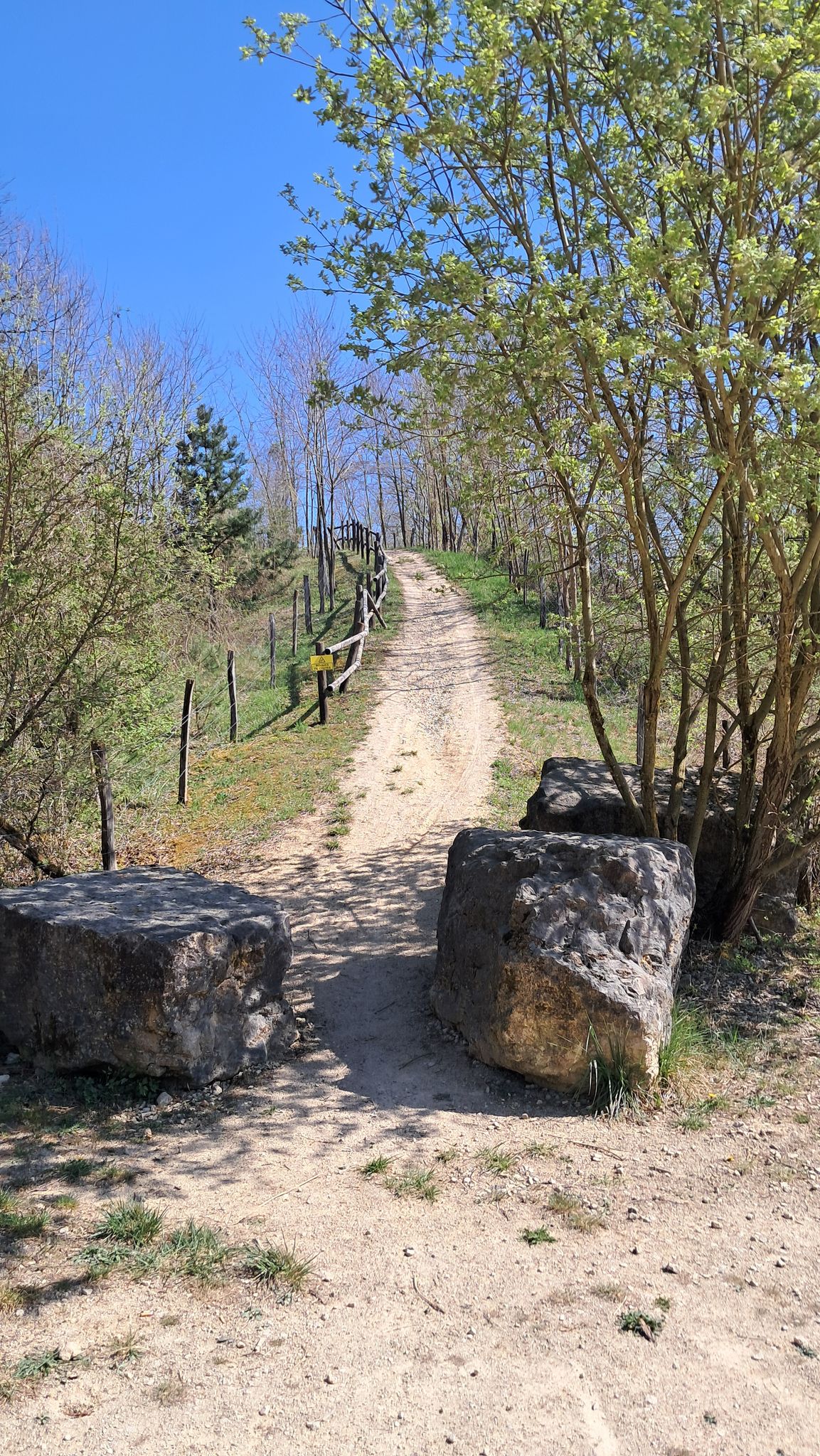 Accès au panorama sur la gravière