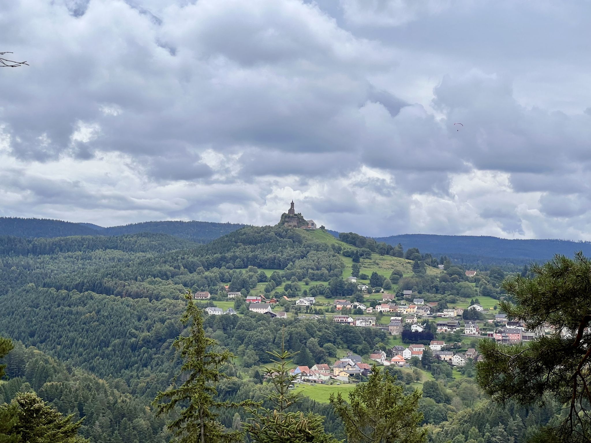 Erste Aussicht auf den Rocher de Dabo