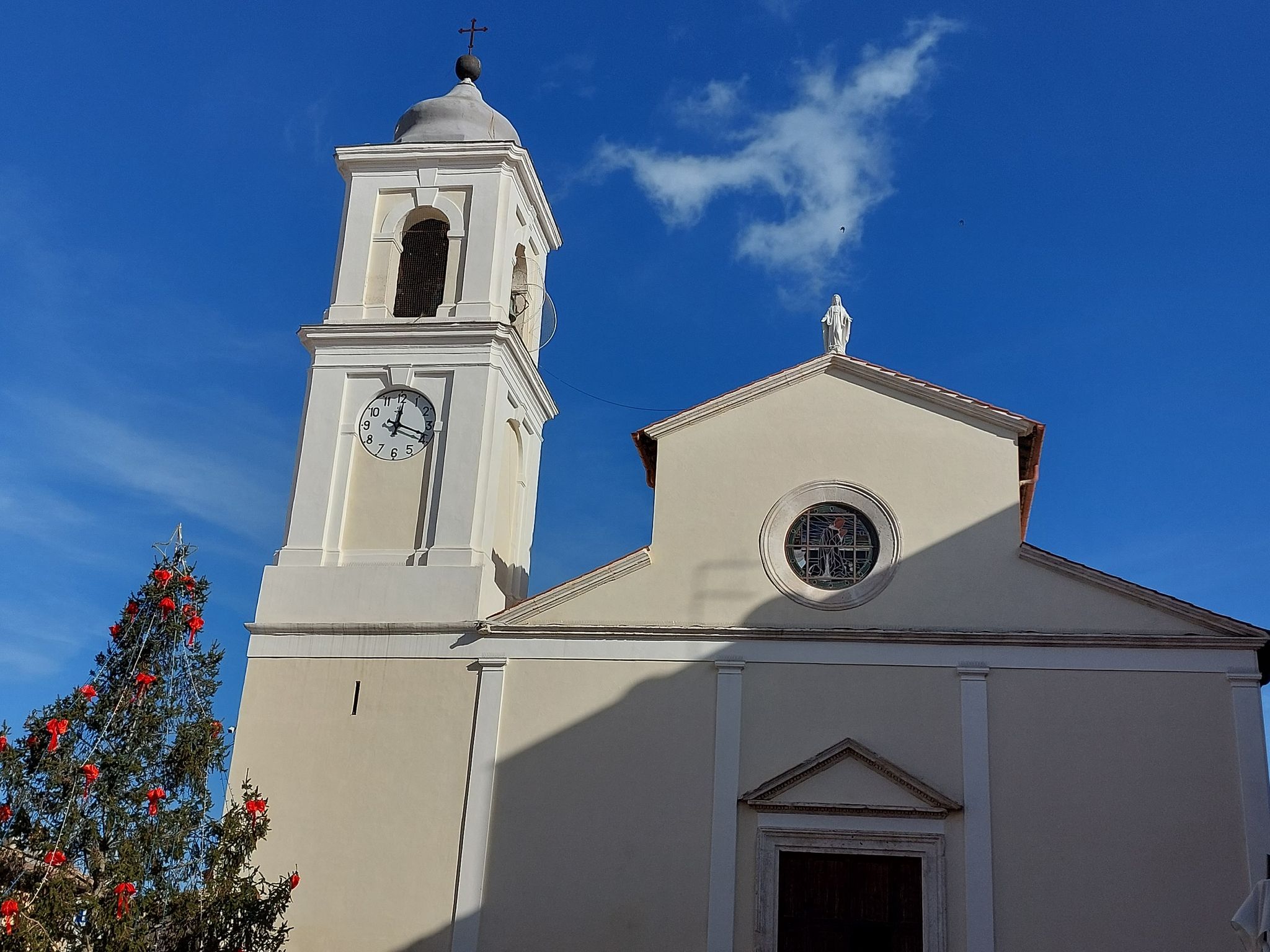 chiesetta in piazza