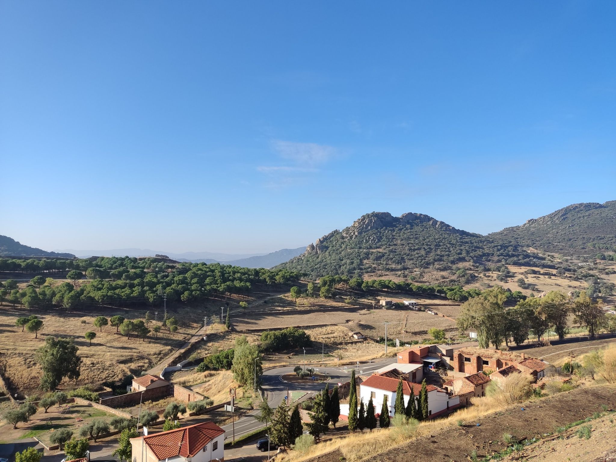 vista desde enfrente de la entrada al parque Minero