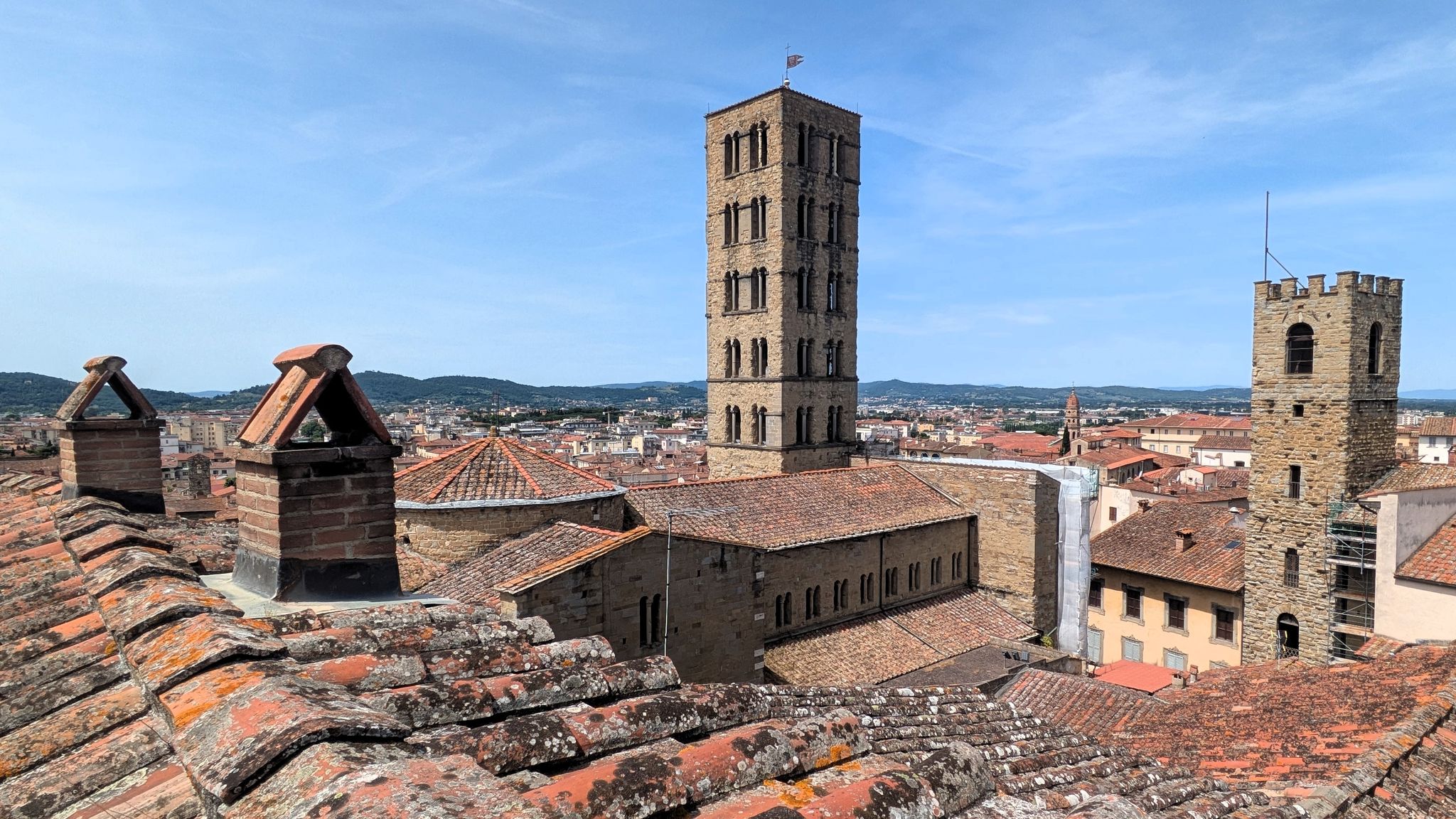 Über den Dächern, Blick Richtung Santa Maria della Pieve