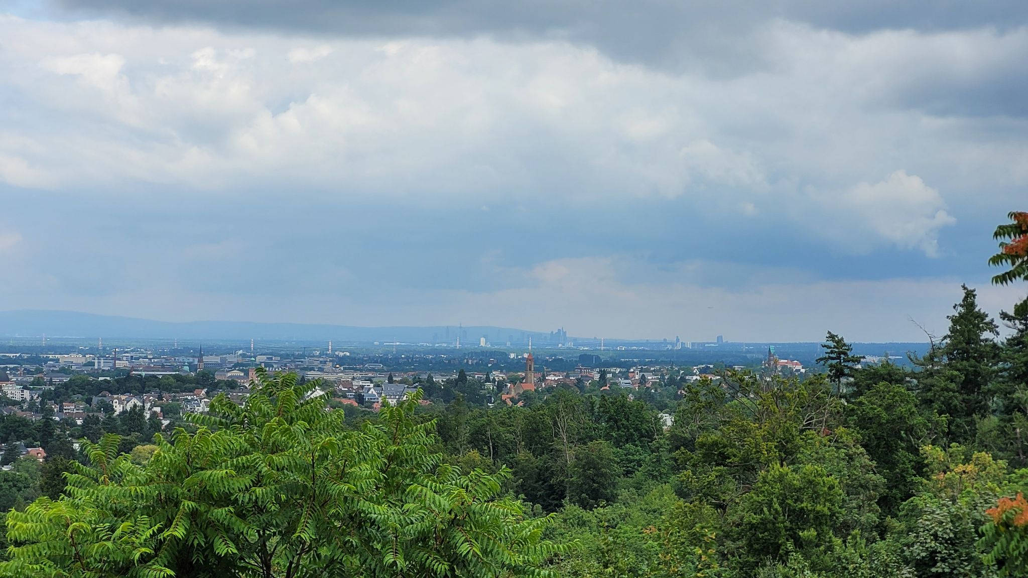 Blick Richtung Taunus/Frankfurt