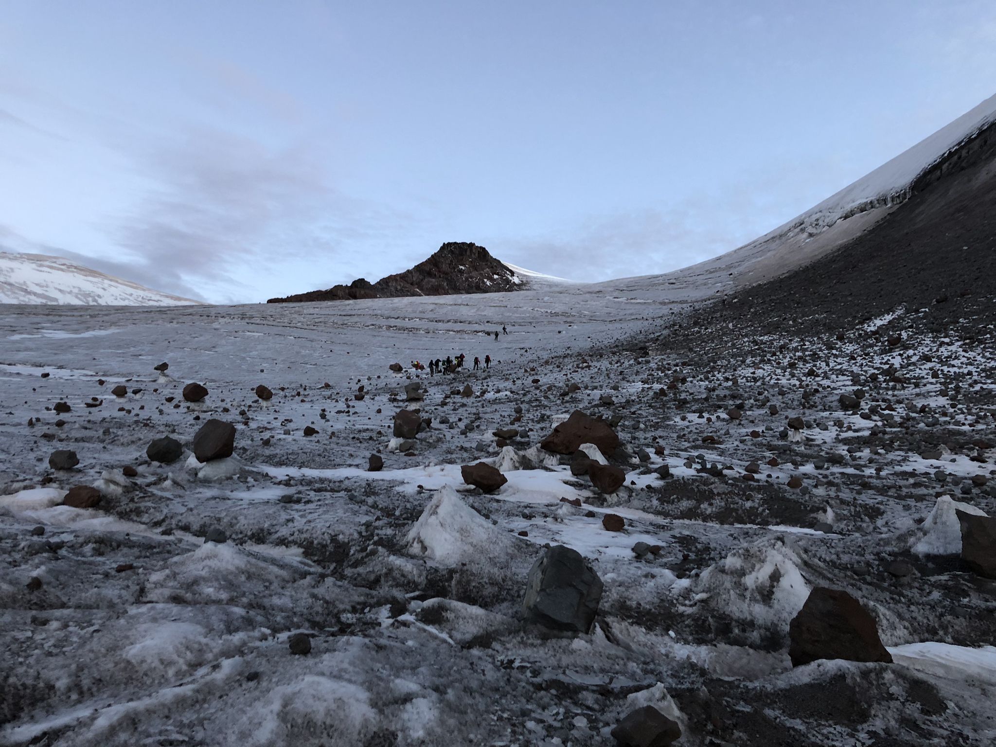 Über den oberen Gergeti-Gletscher