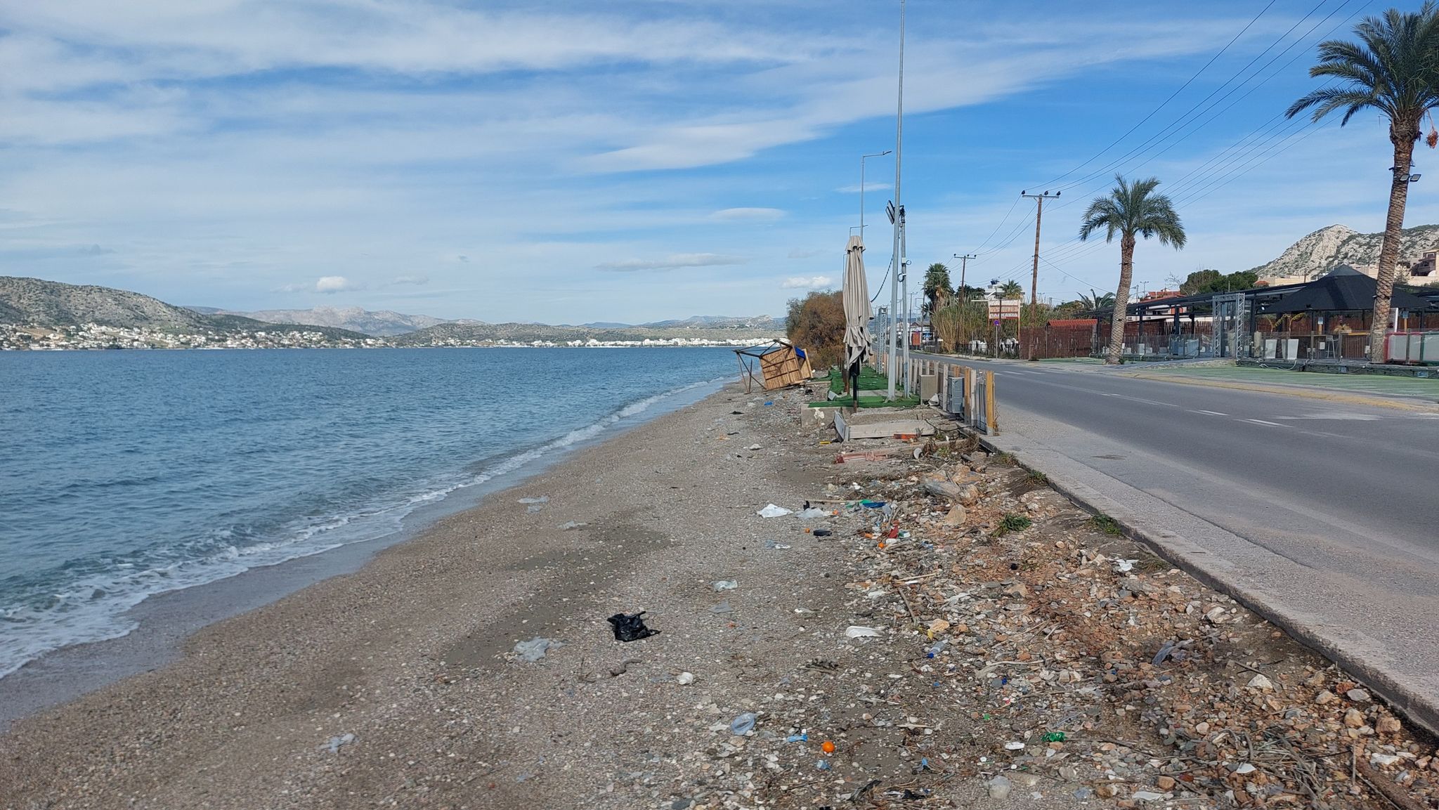 Sehr viel Plastik Müll am Strand
