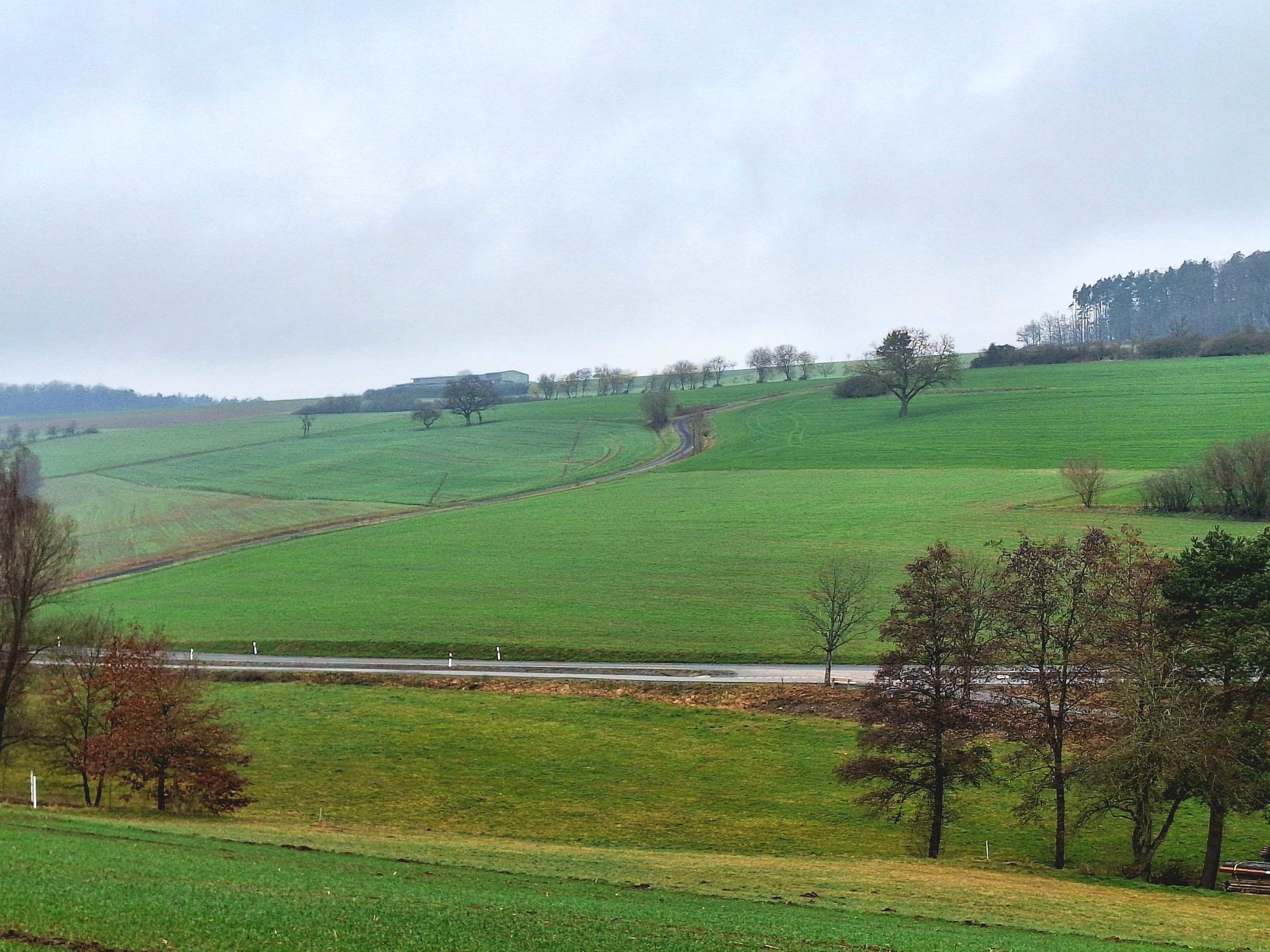 Blick übers Tal zum Taubenherd