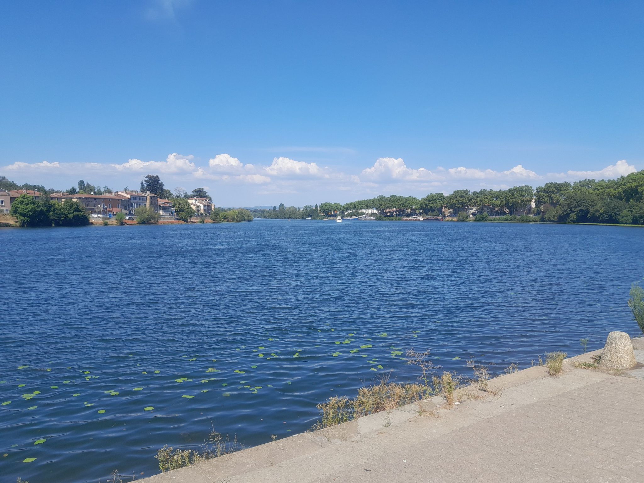 Neuville S/Saone