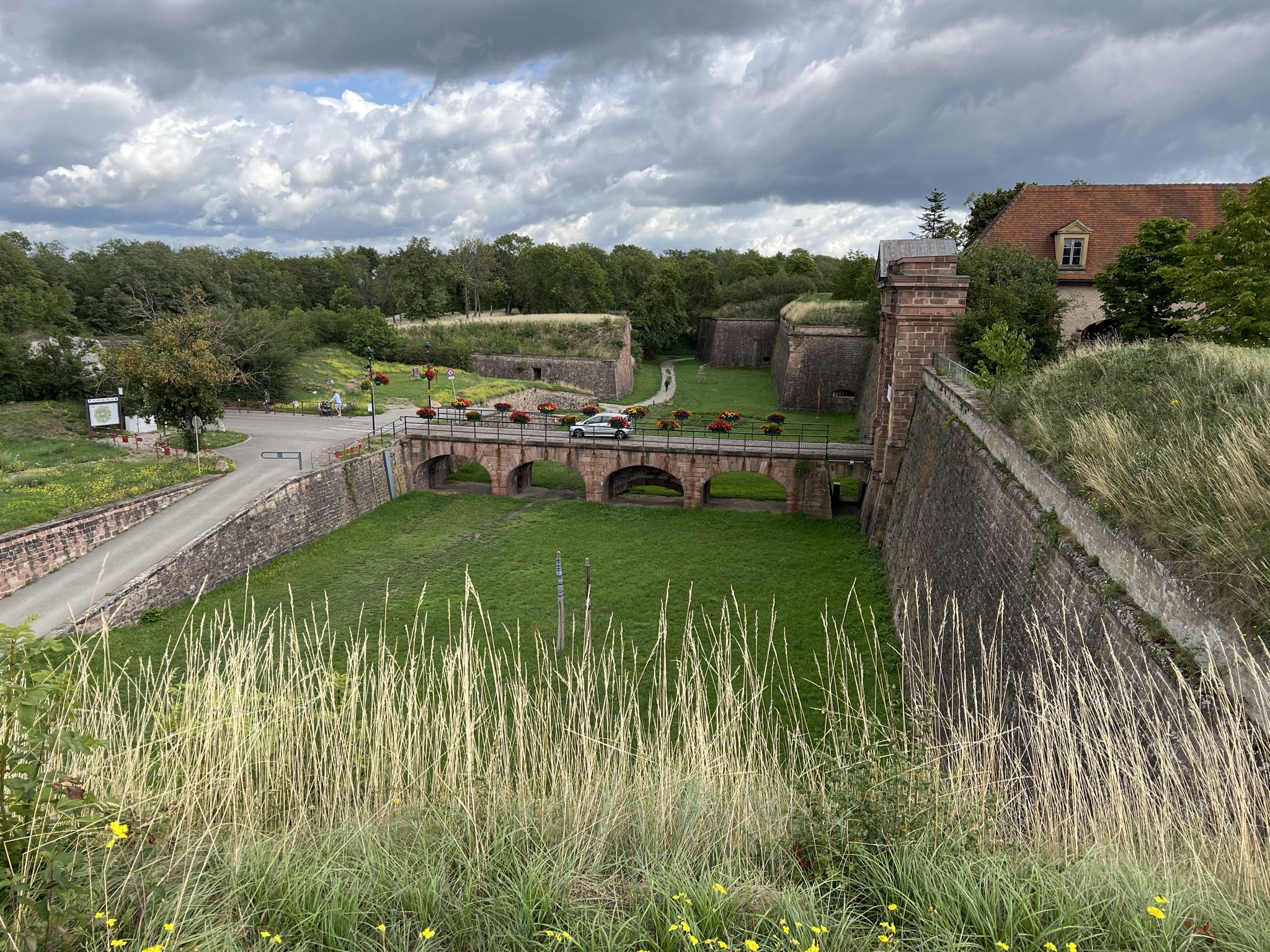 Stadtzufahrt aus Richtung Colmar