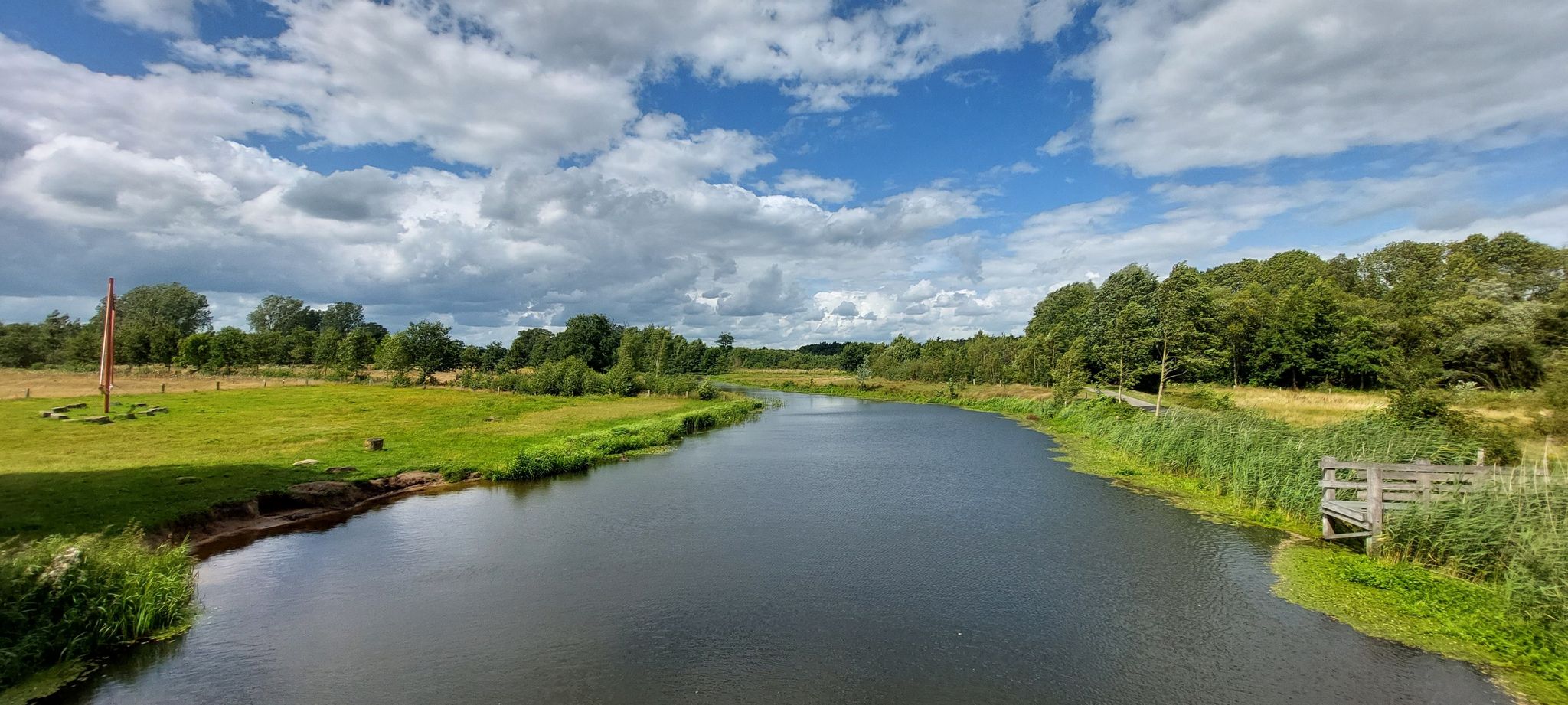 Op 72 km: mooie natuur met waterloop "Midden-Regge"