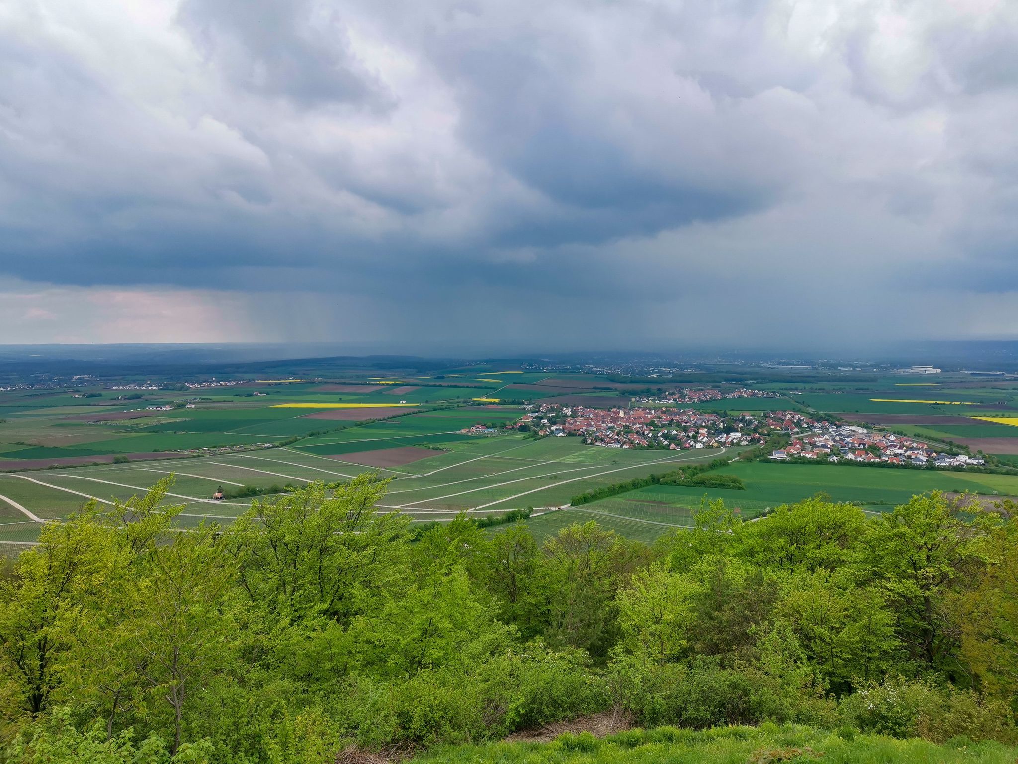 Klassiker: Aussicht vom Kapellrangen. Der Regen erwischt mich später noch ordentlich