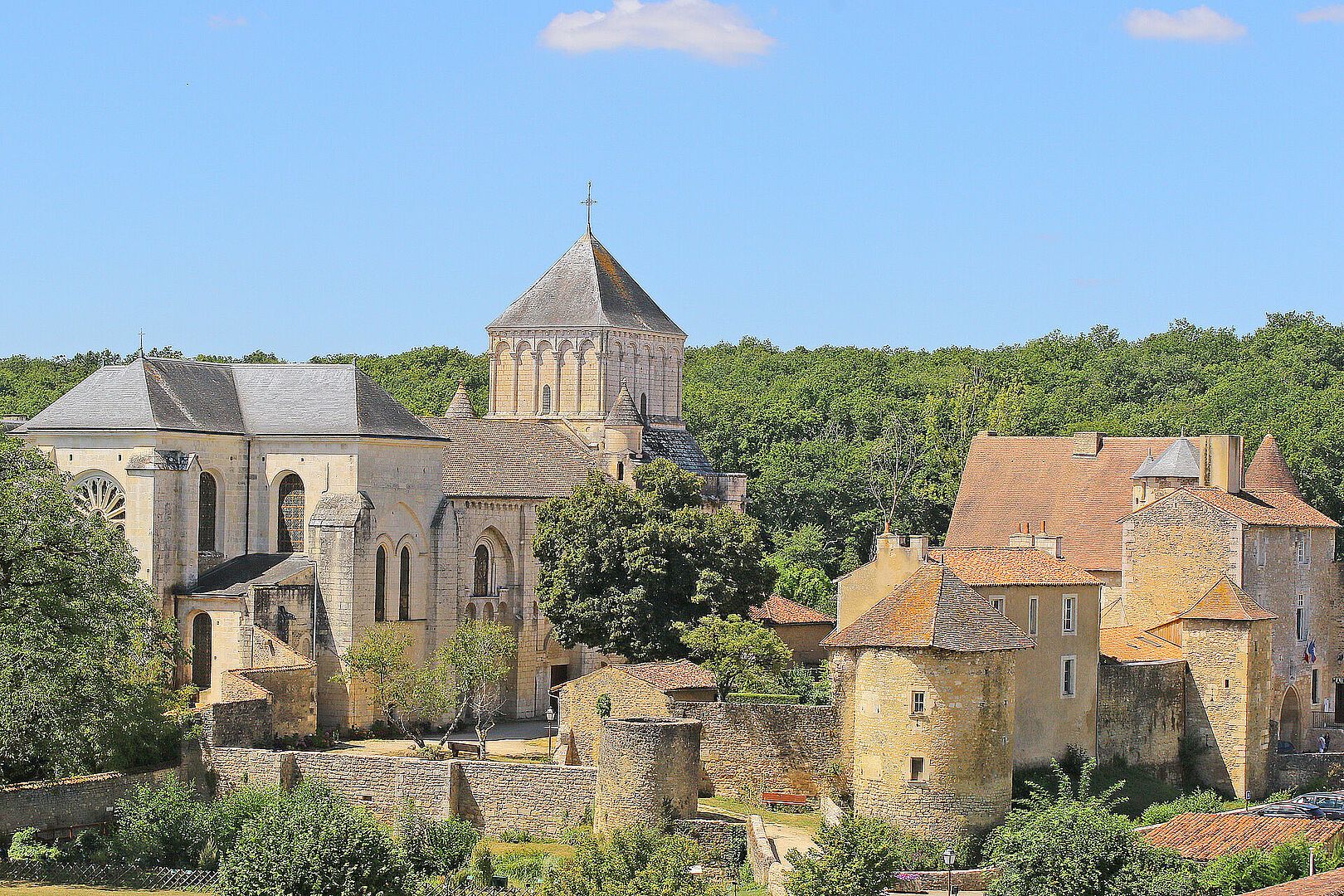 Abbaye de Nouaillé-Maupertuis