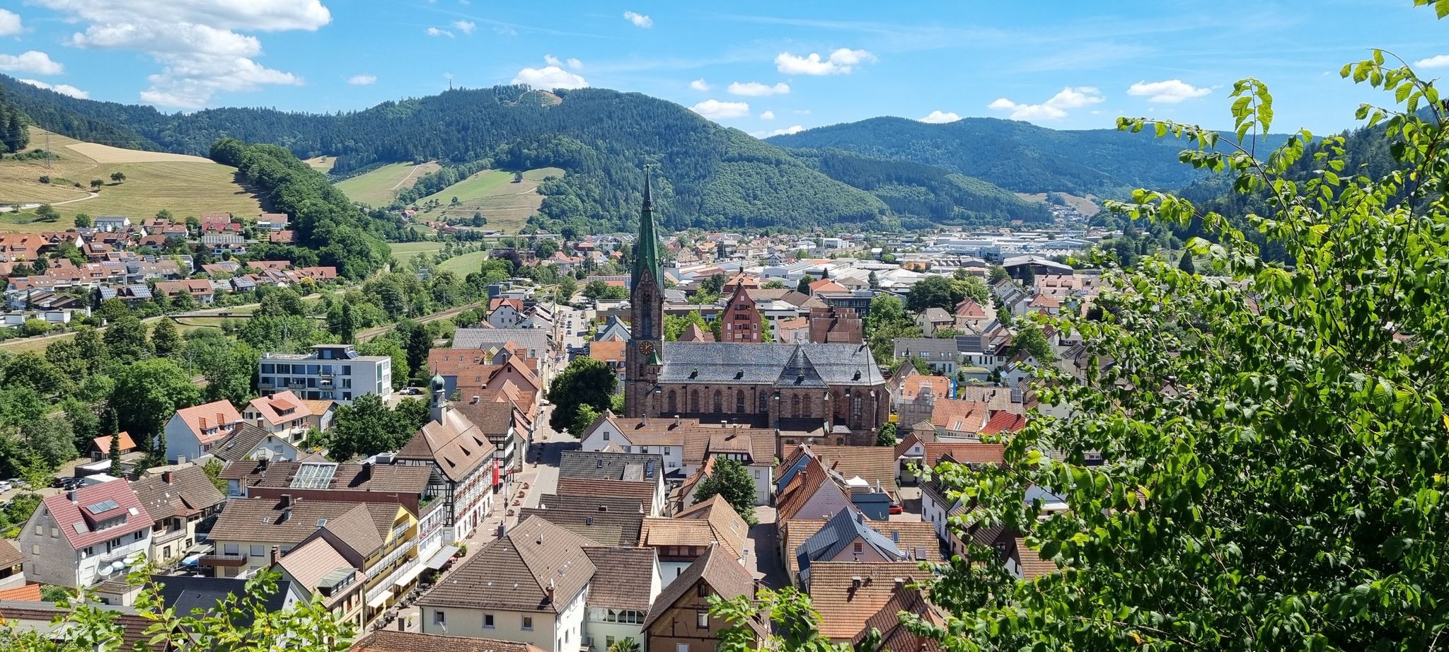 Hausach mit Kirche