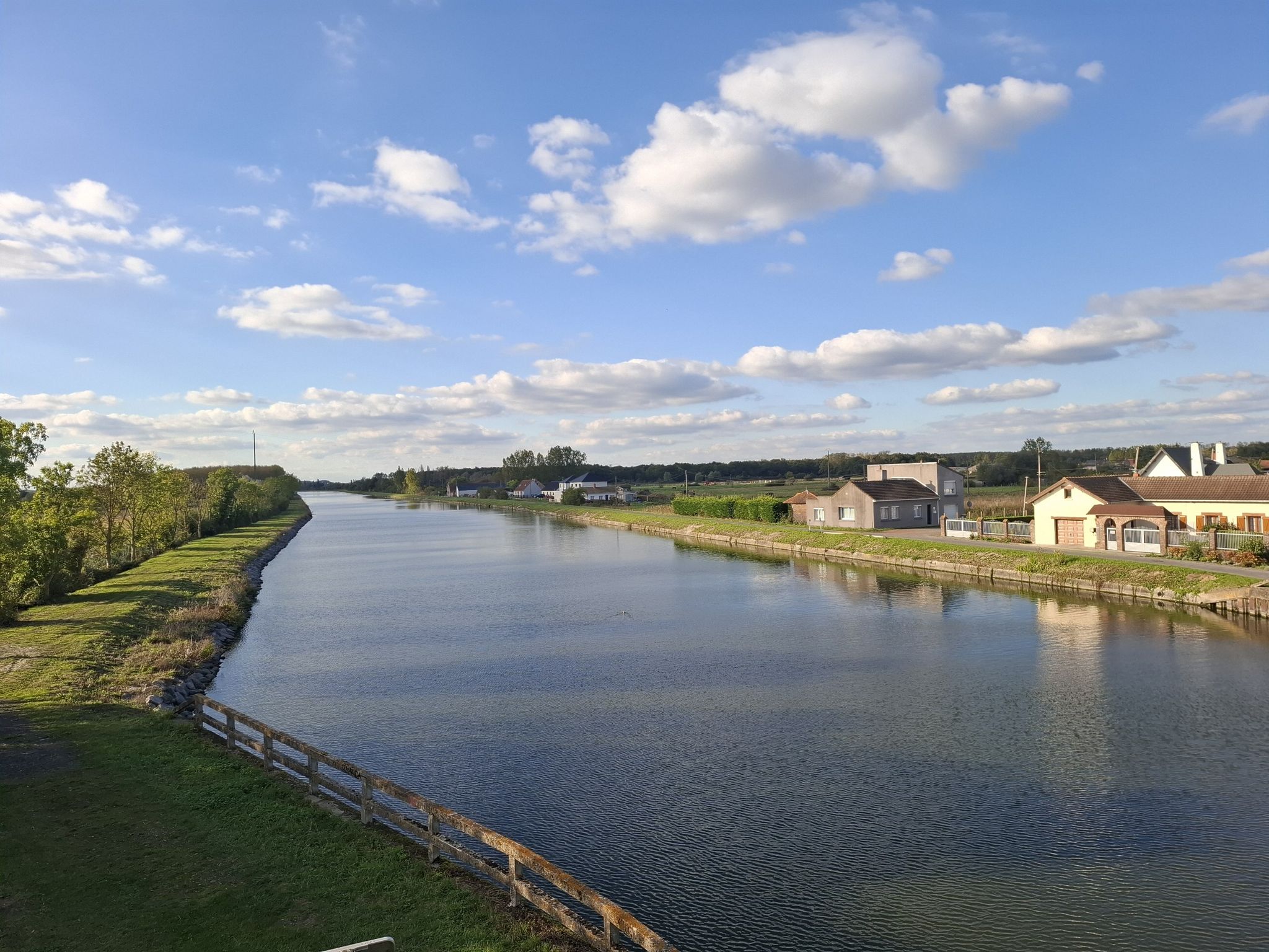 vue du pont de Hinges.