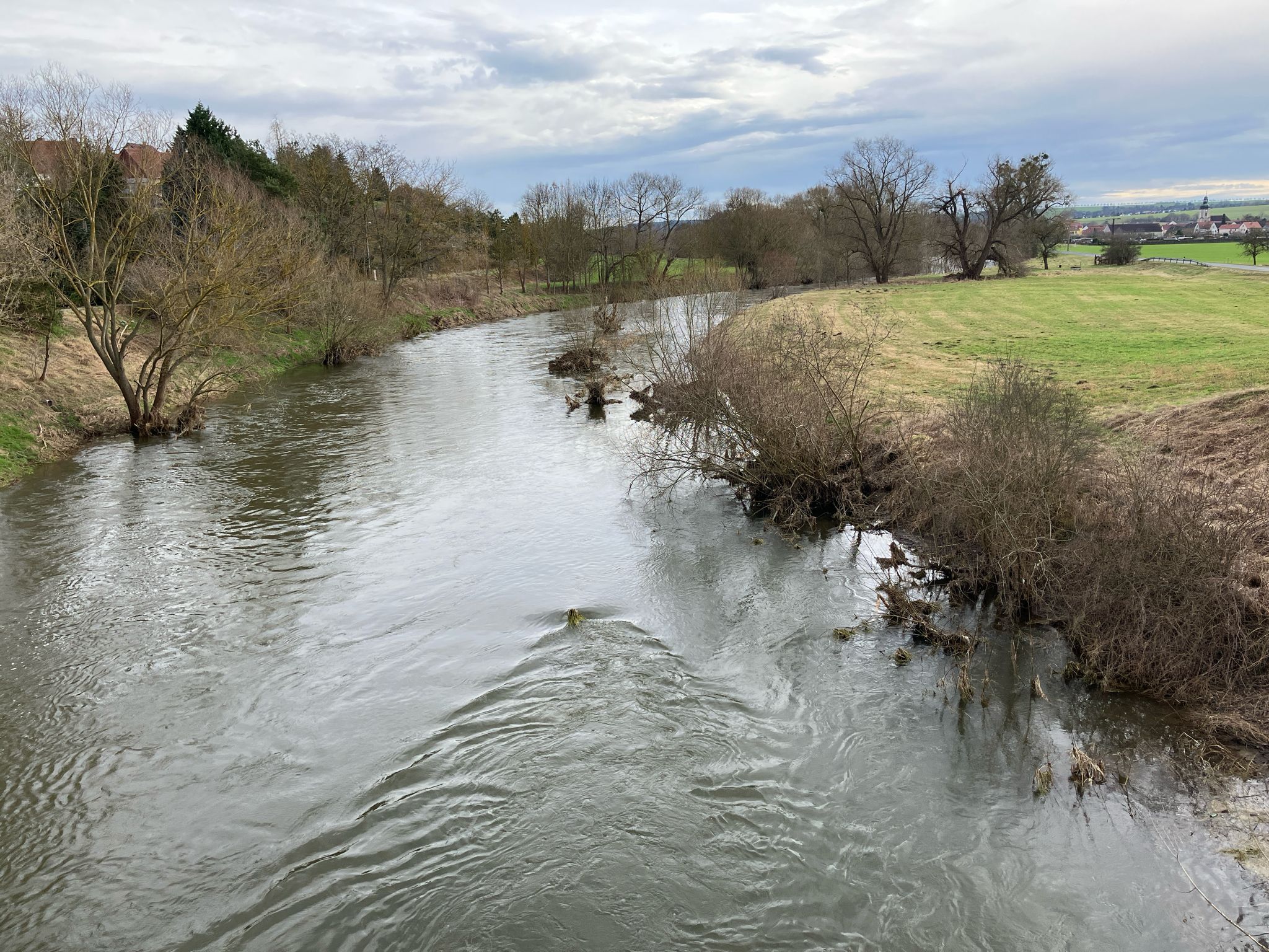 Weiße Elster an der Brücke in Silbitz