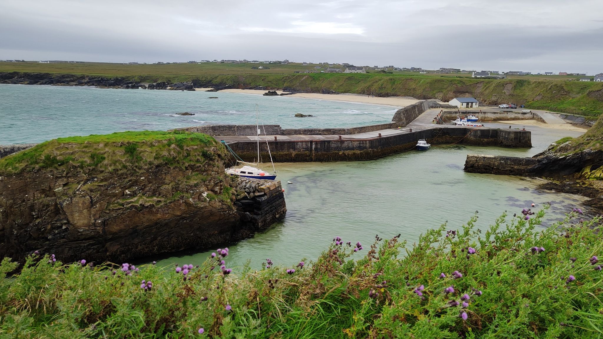 Mooi haventje in Port of Ness