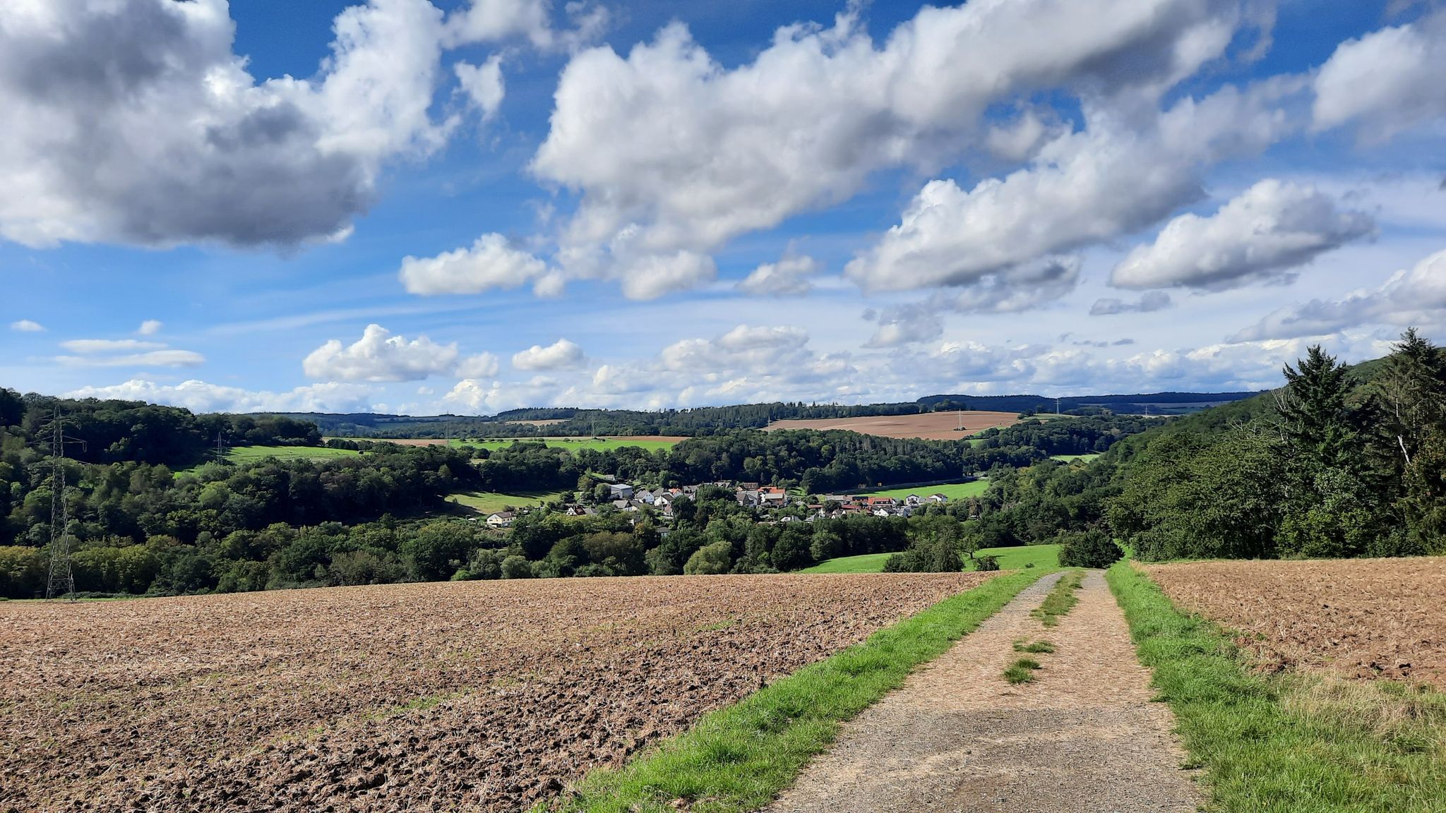 Emmershausen unten im Tal der Weil