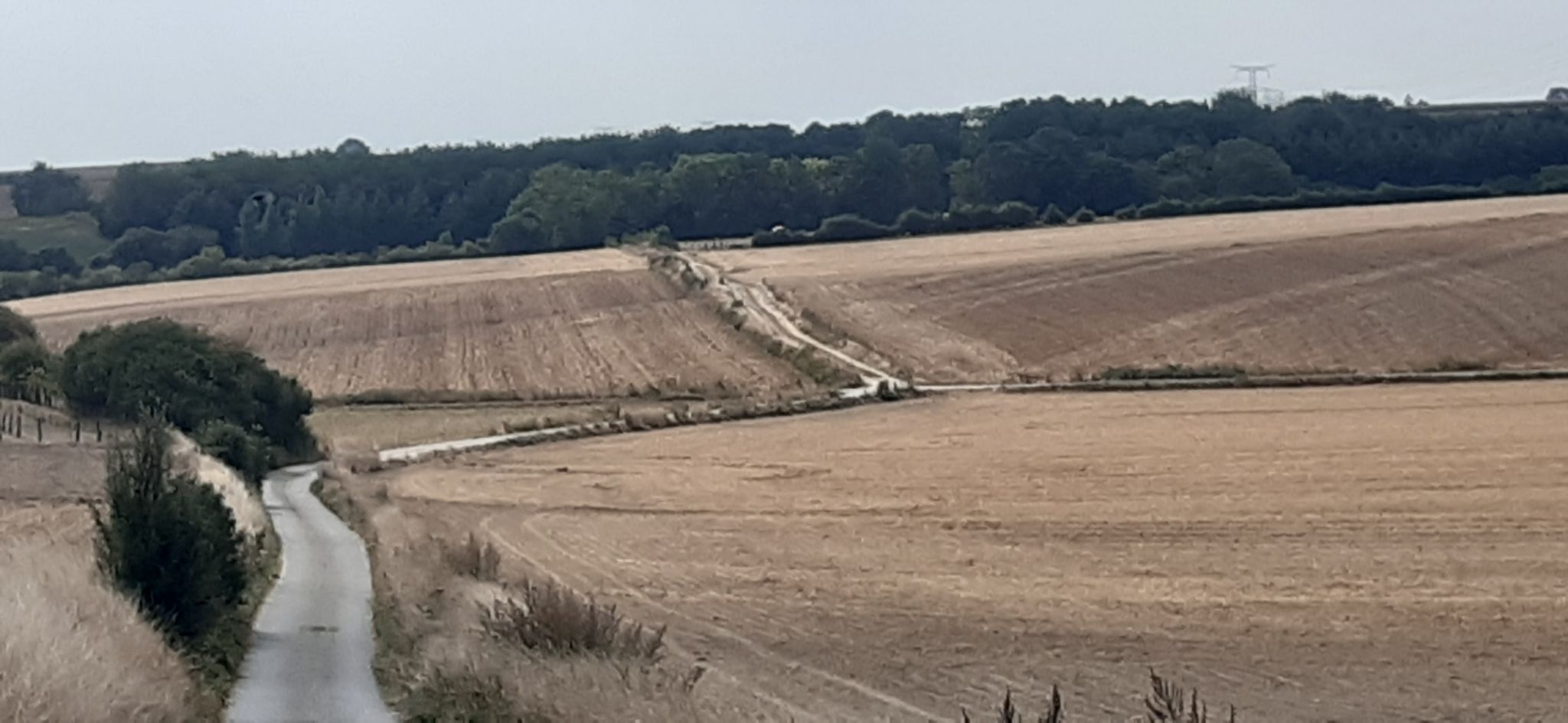 Prochaine intersection,  suivre tout droit.
