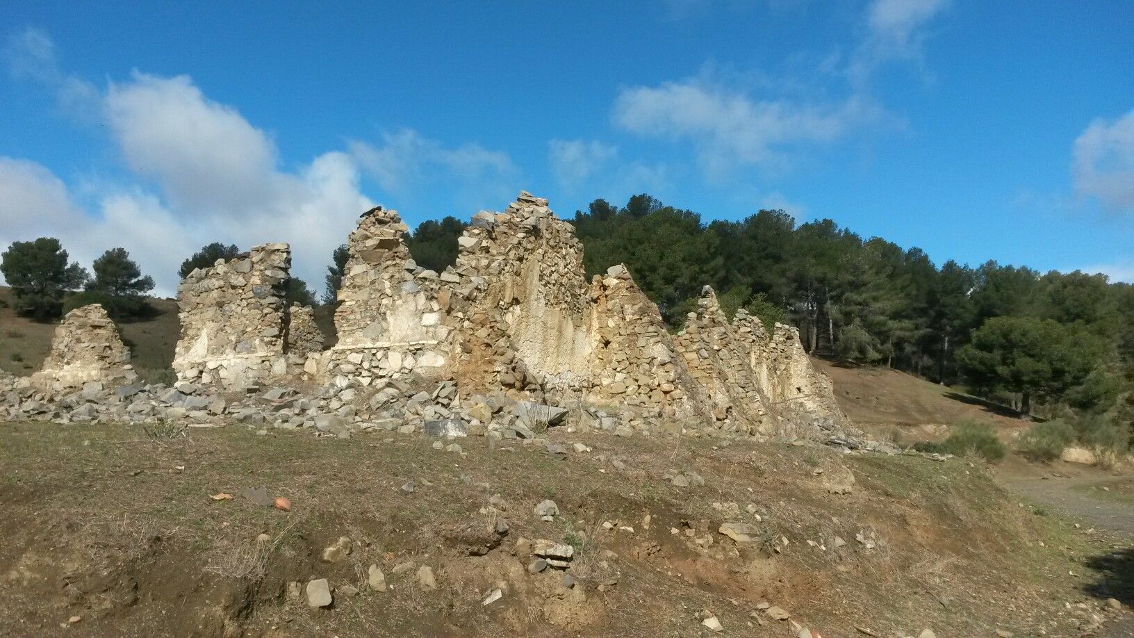 ruina de un cortijo
