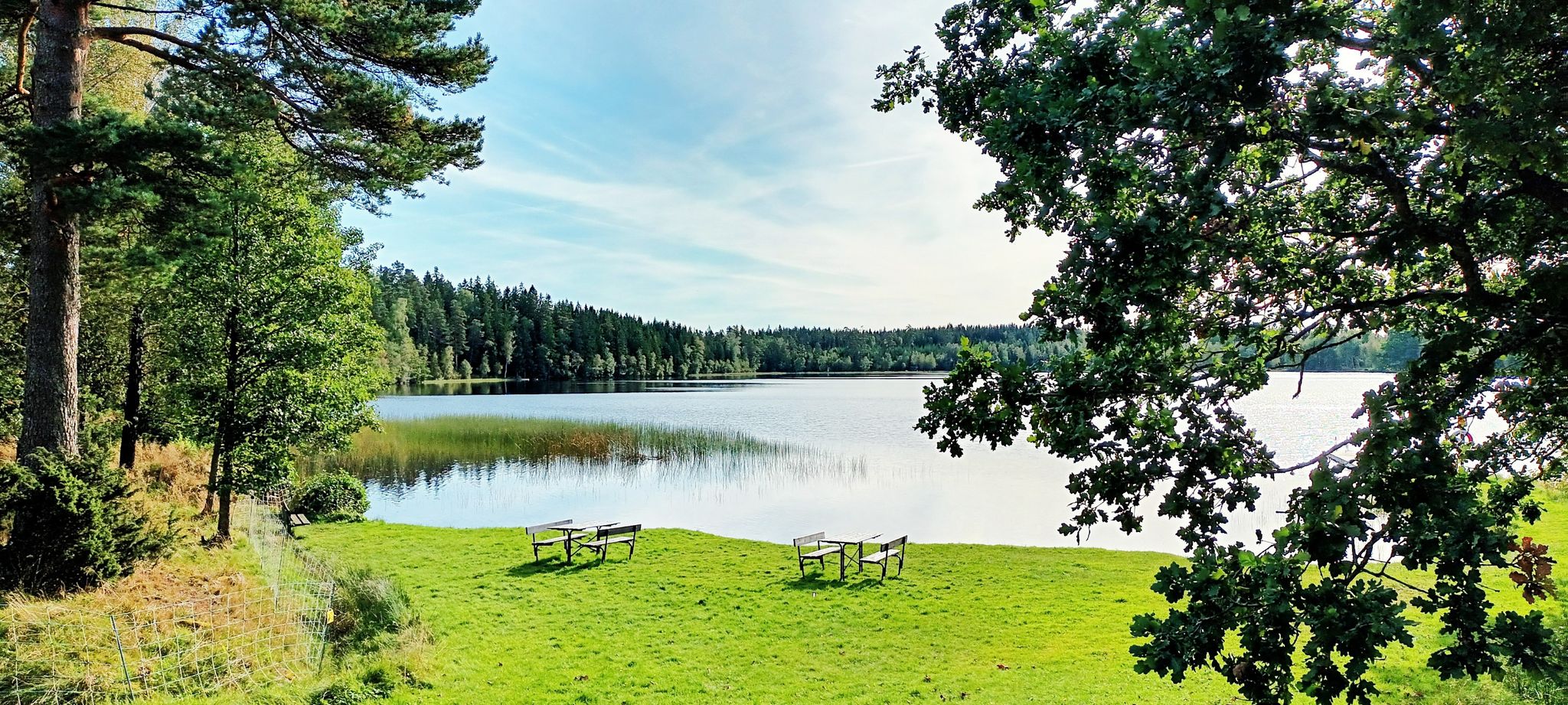 Der Grävsjö in der Nachmittagssonne