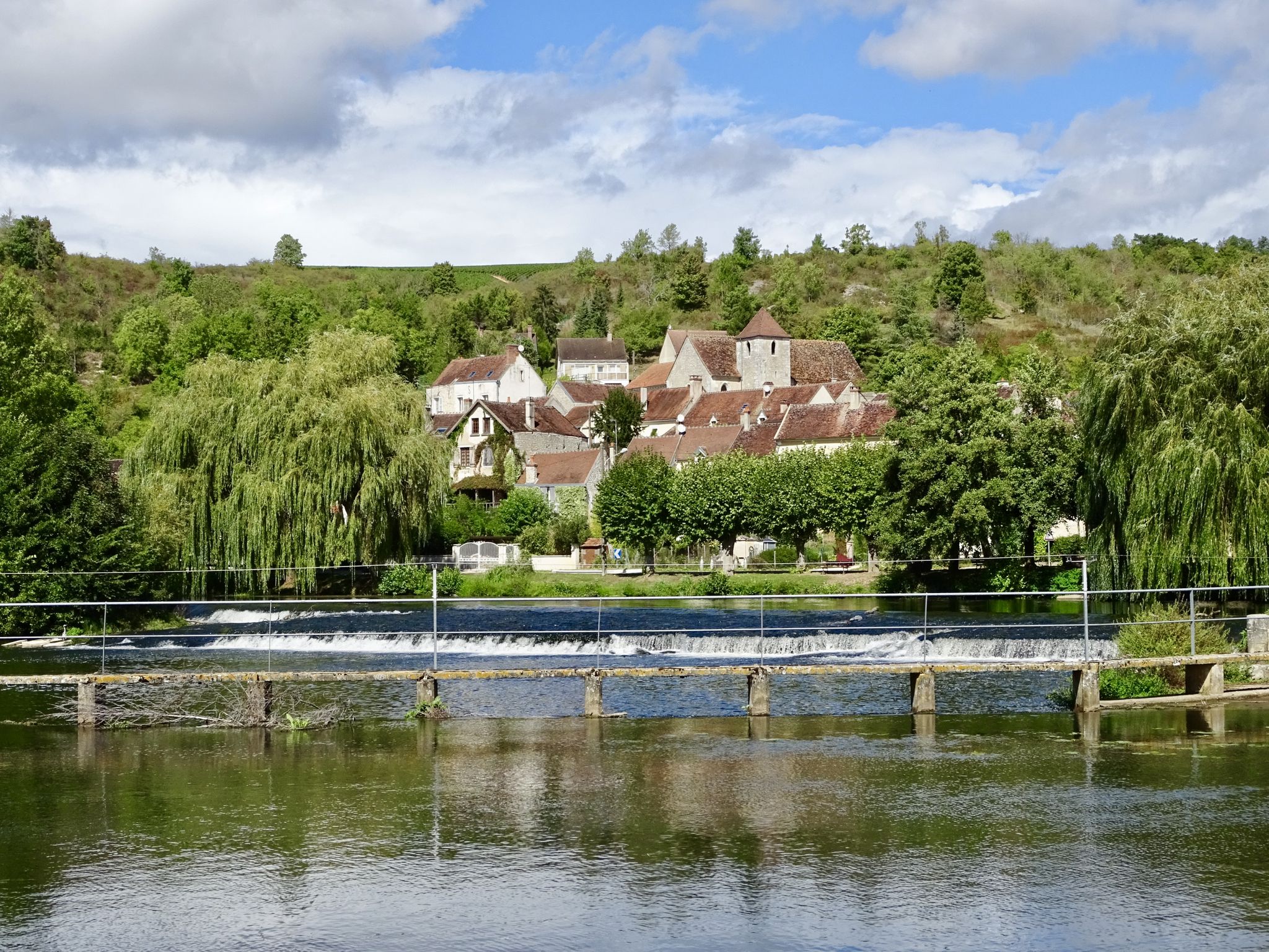 Juste avant la ville d'Auxerre