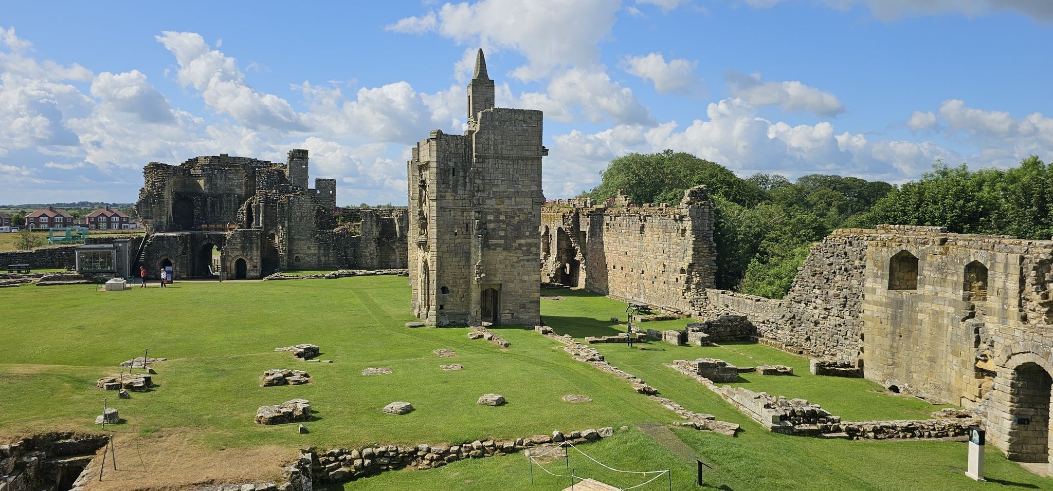 Warkworth Castle, Ruine