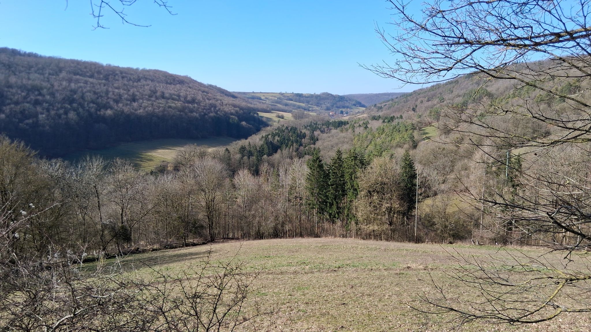 Blick ins Ettetal und Zaisenhausen