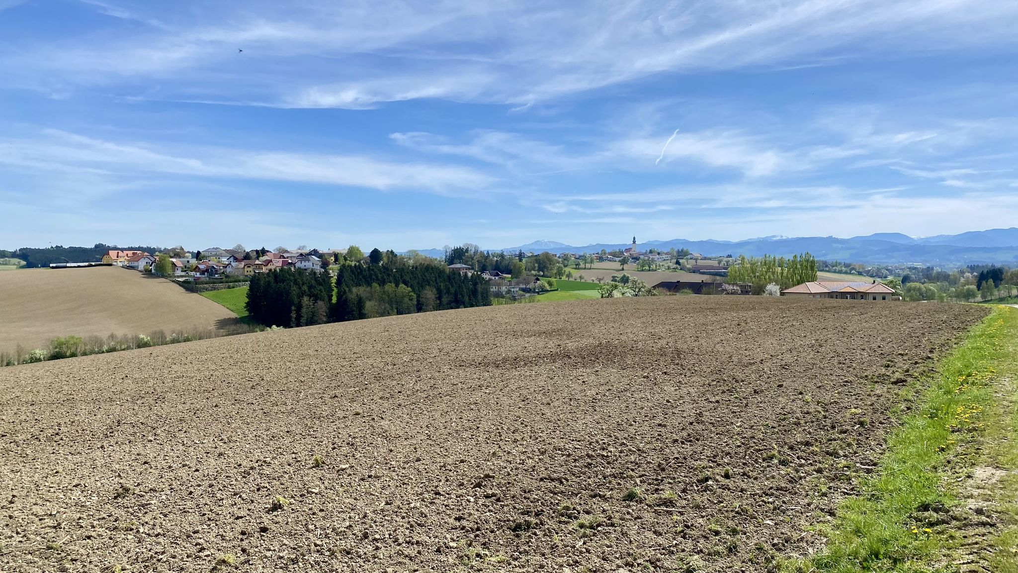 Süßrücken: Blick auf Wolfsbach