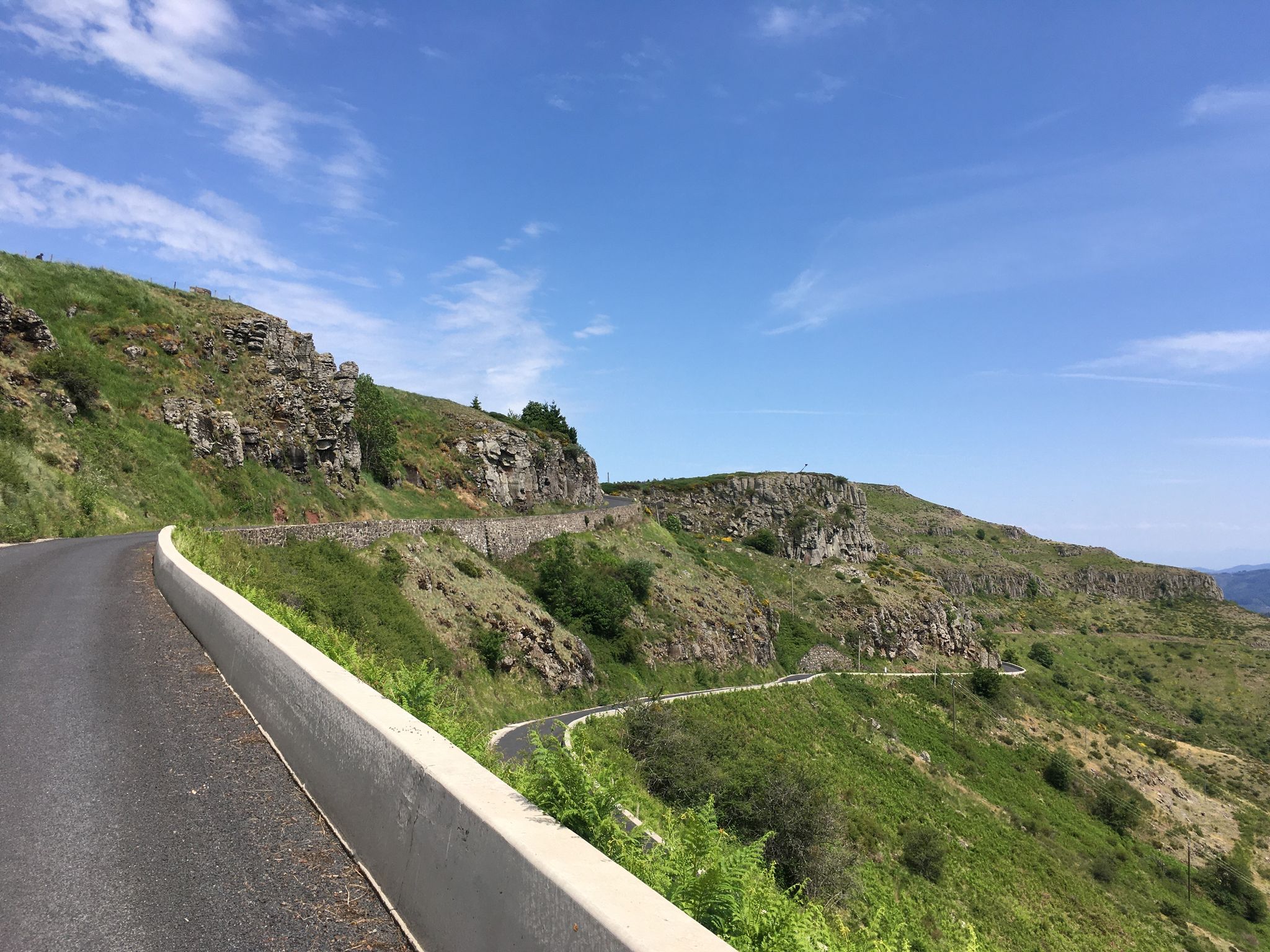 Road to Saint-Clément.