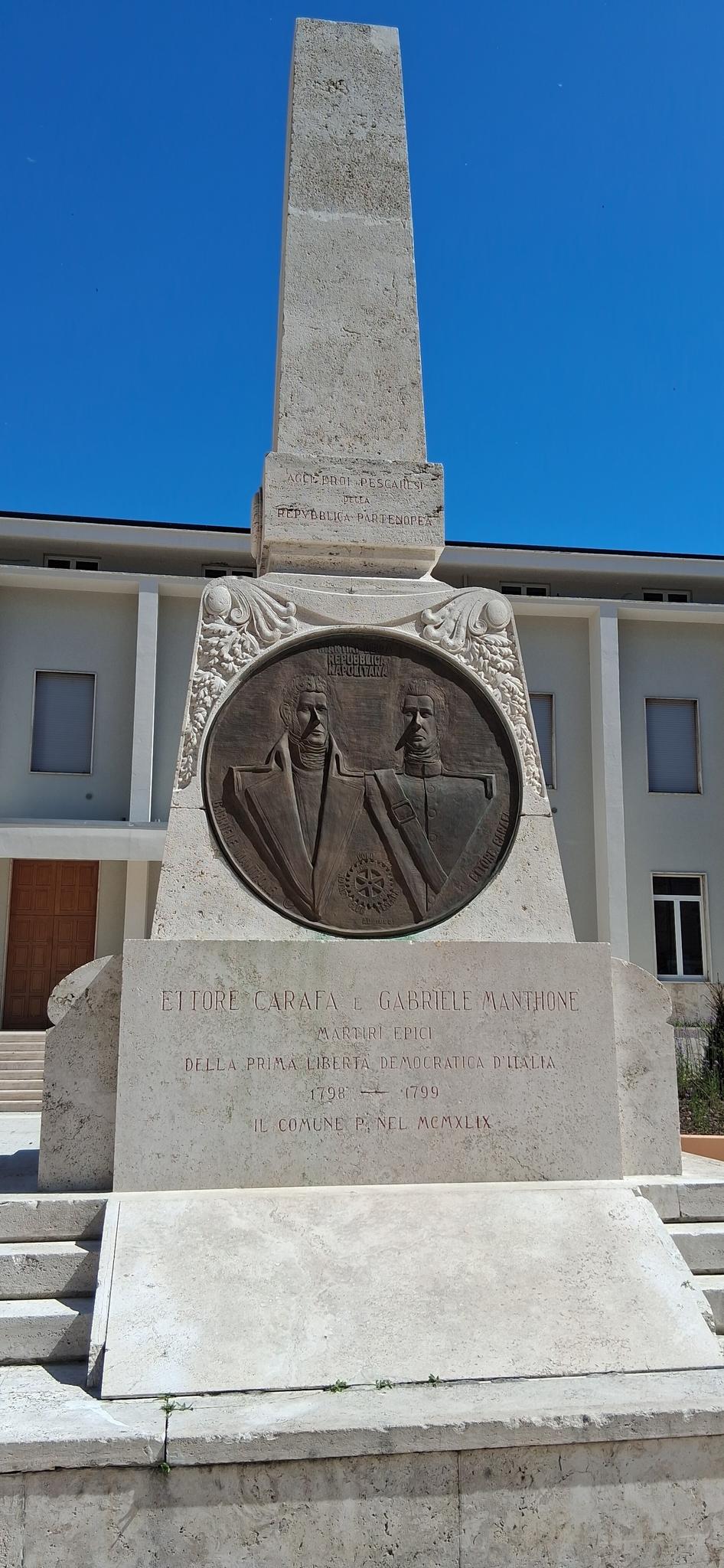 Ettore Carafa e Gabriele Manthone