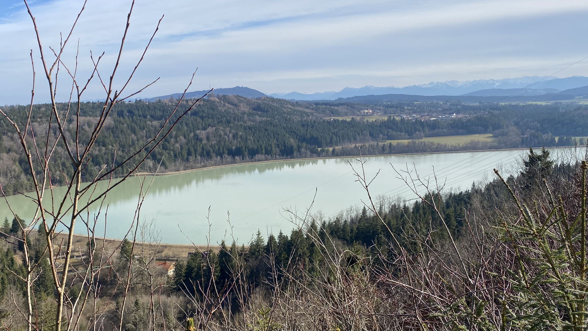Lechstaustufe 7, Blick auf den Peißenberg und die Alpen