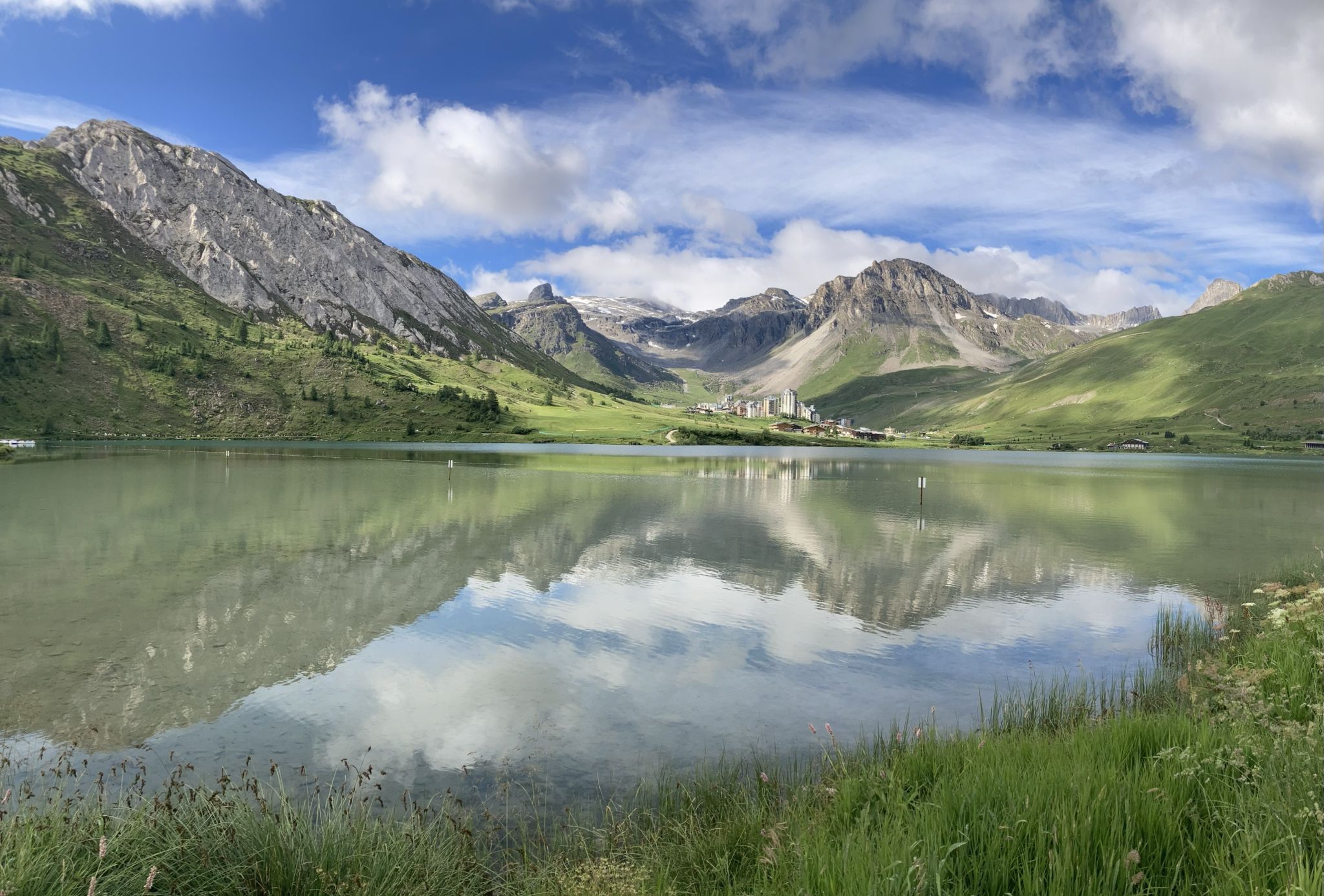 ...der Lac de Tignes auf 2.100m...