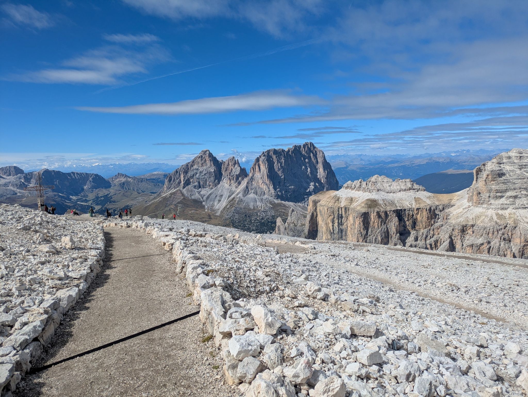 Gipfelplateau des Sass Pordoi