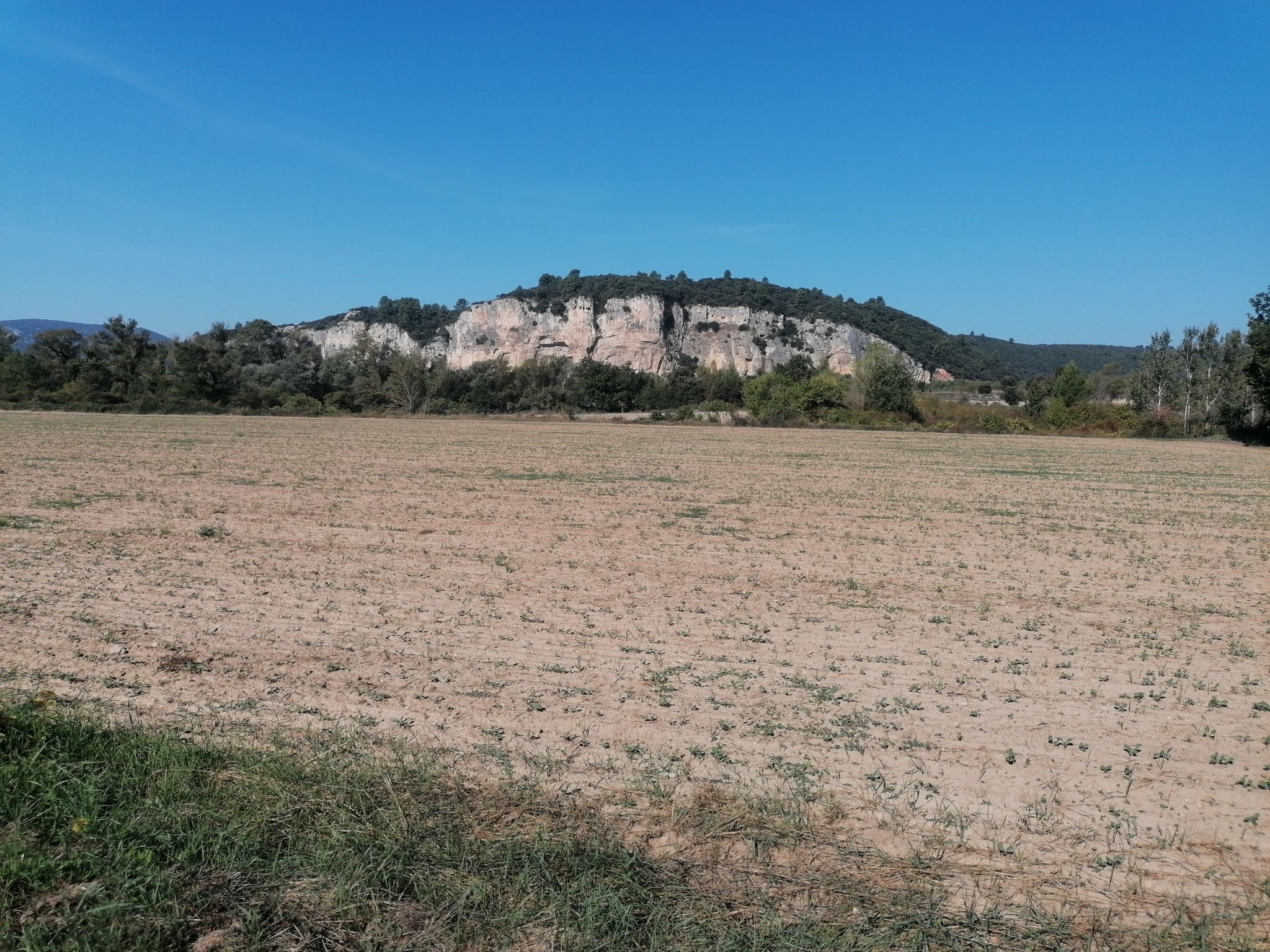 Vue sur les falaises de la rive droite