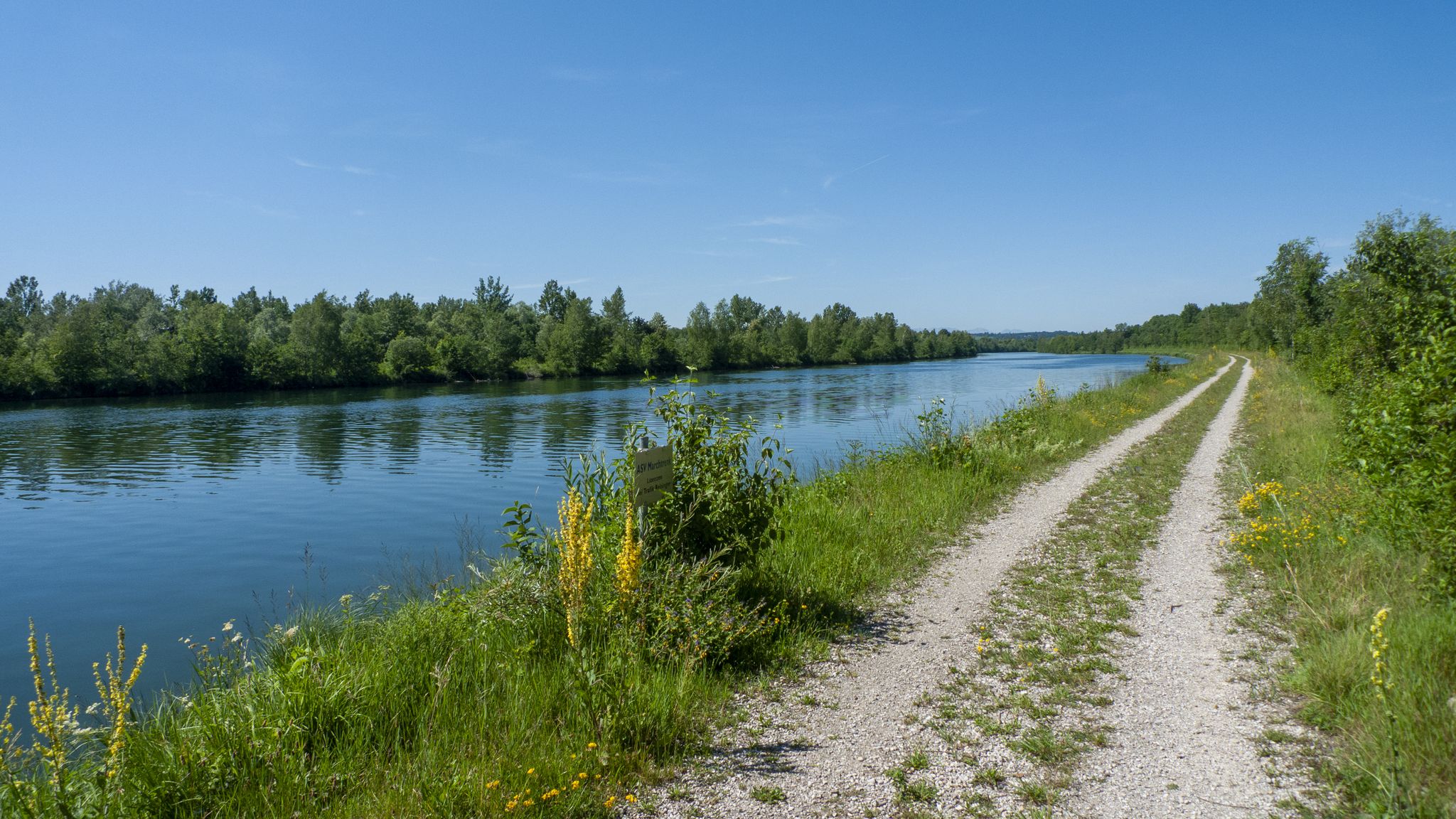 Entlang der Traun nach Osten
