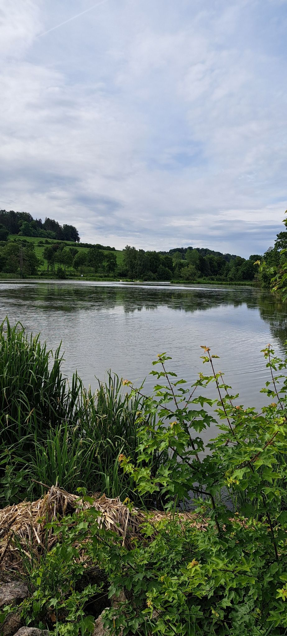 erster Blick auf den Hahnenkammsee