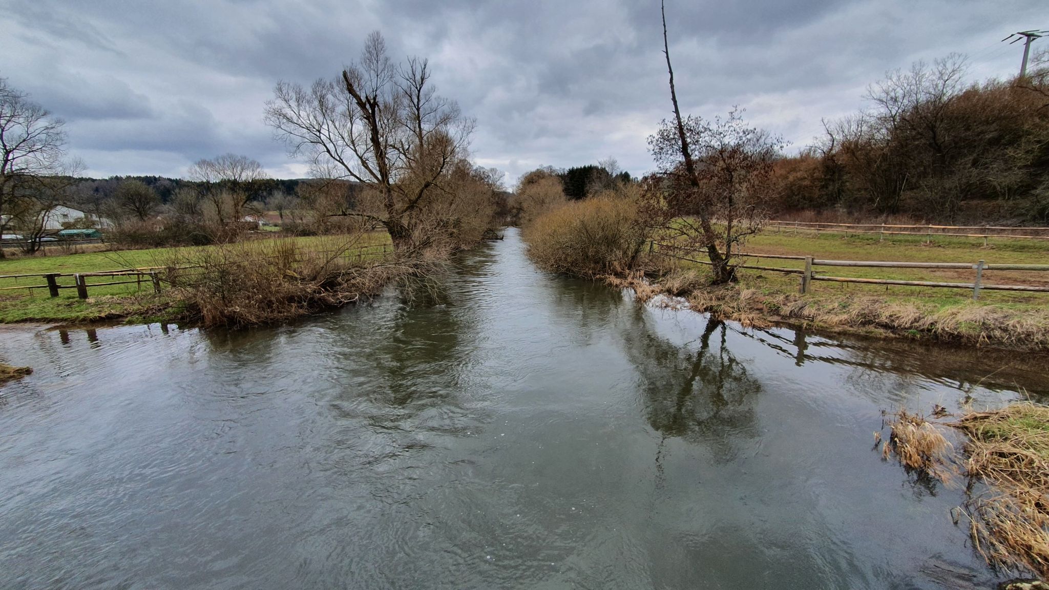 Kyll mit hohem Wasserstand