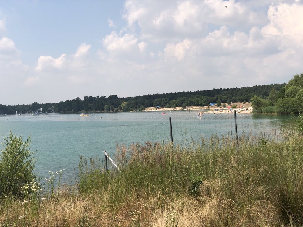 Langener Badesee von hinten... auf für MTB ein paar Schlüsselstellen wenn man es eilig hat ;-)