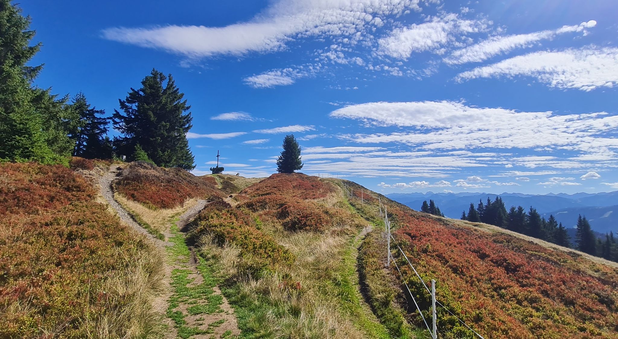 Gipfelkreuz in Sicht