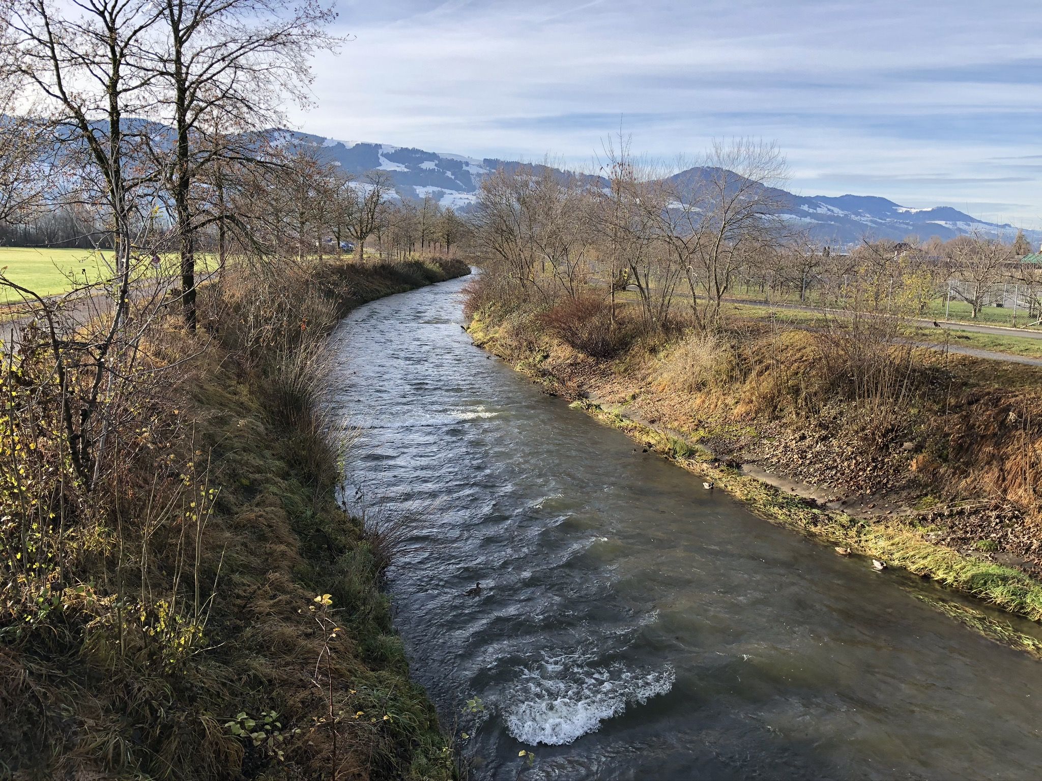 der Jona entlang