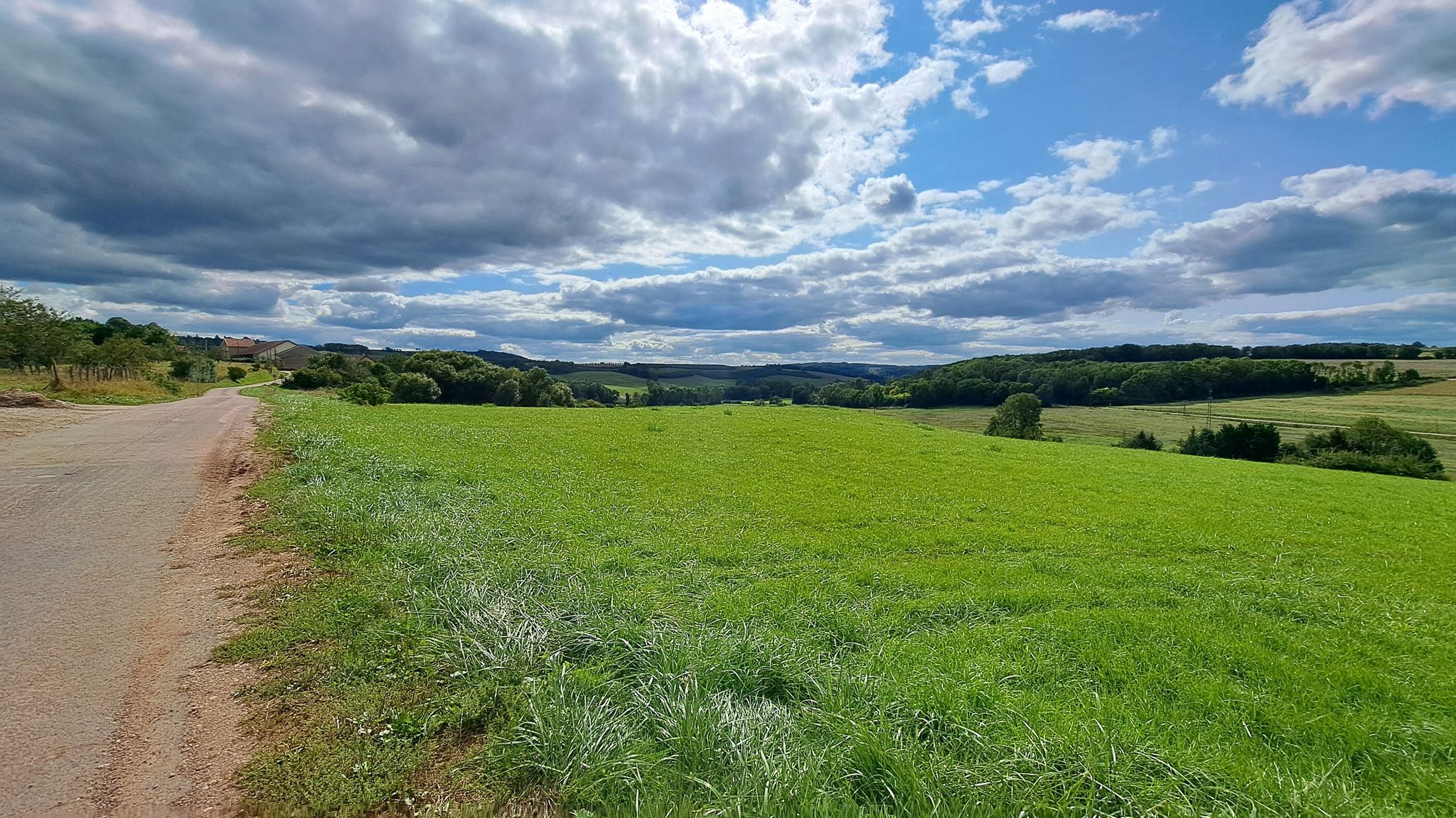 Aux abords de Domptail en l'air