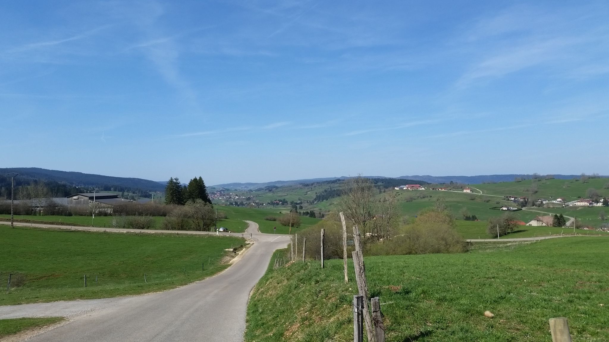 Doubs Tal kurz nach der Quelle