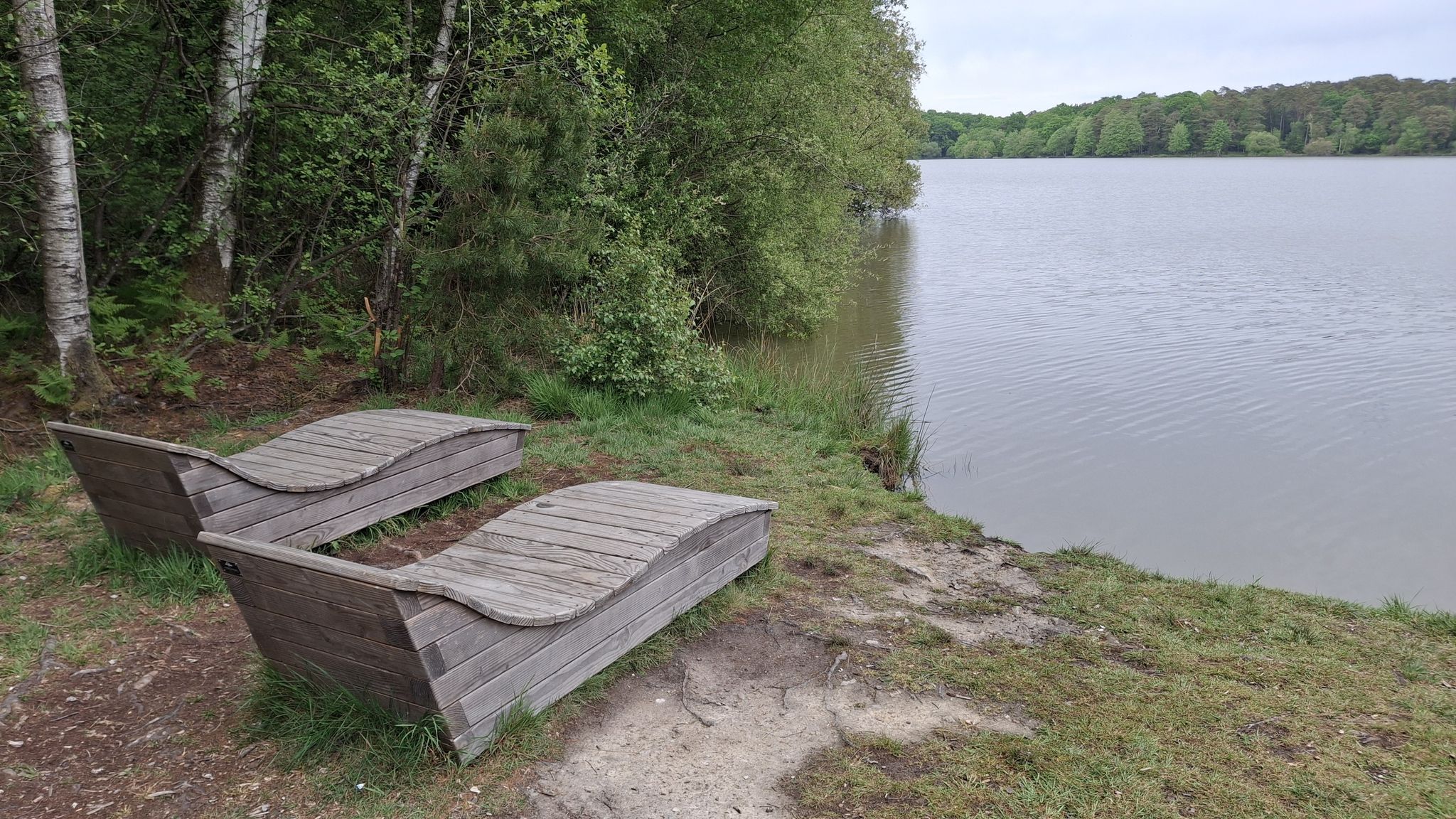 chaises longues