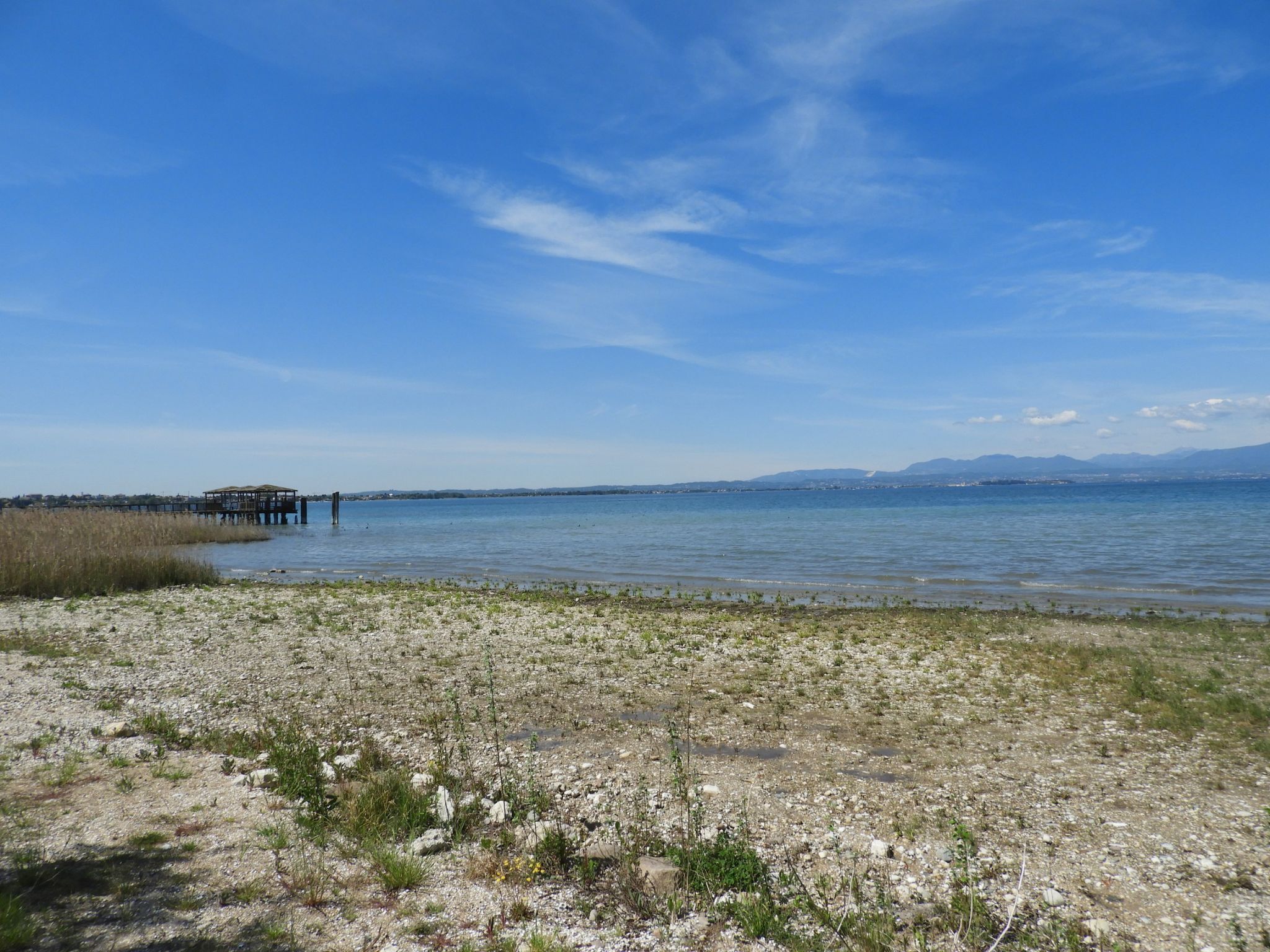 In riva al lago di Garda