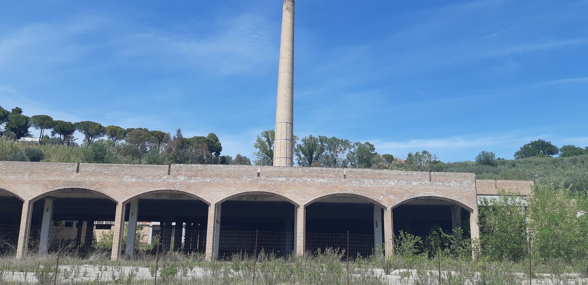 verlaten industrie.  Steenfabriek?