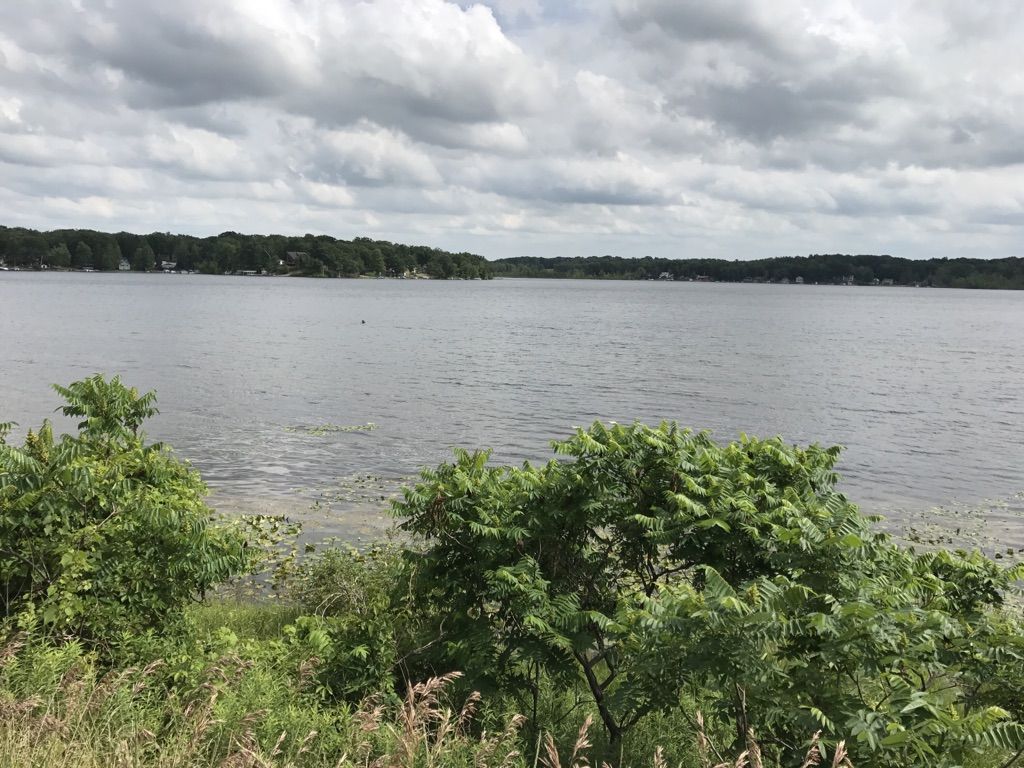 Round Lake