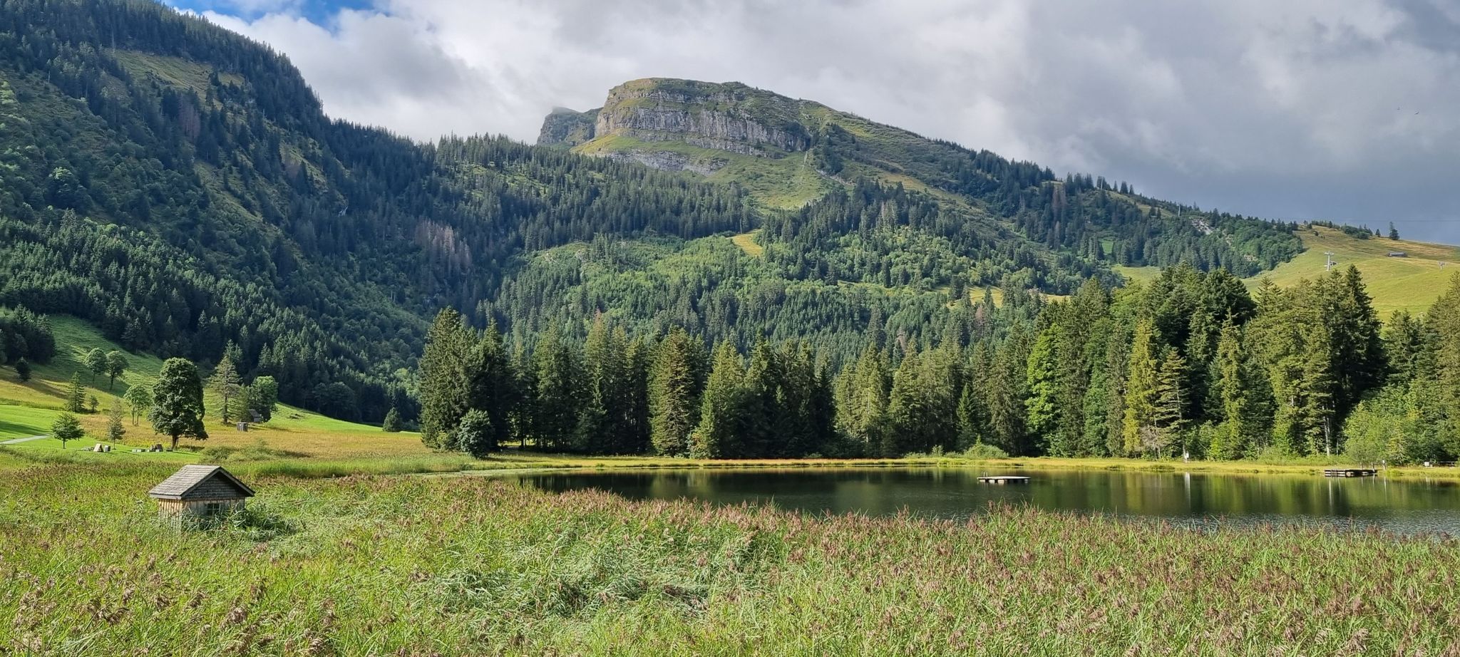 Vorderer Schwendisee und Chäserrugg